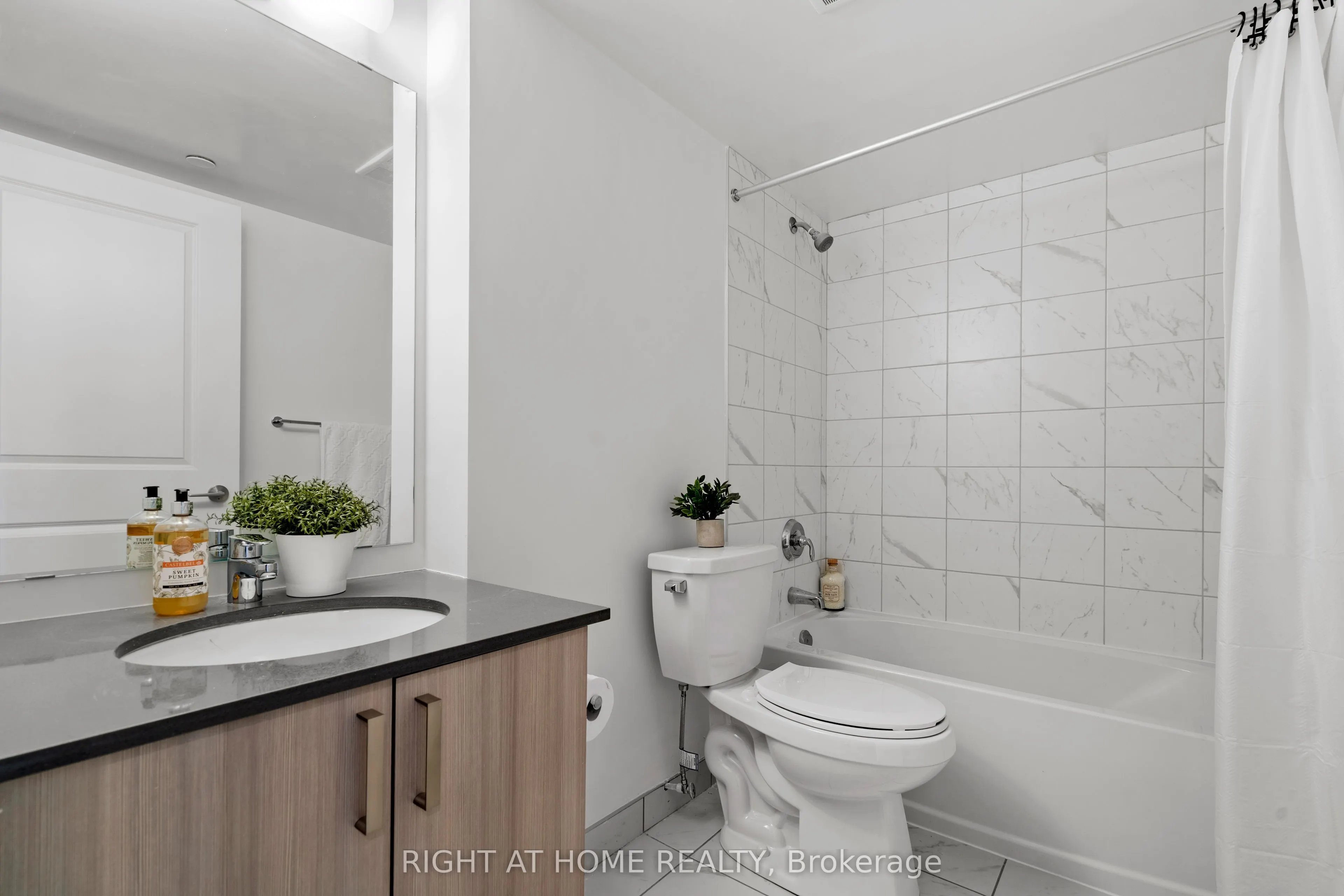 1435 Celebration Drive, #909