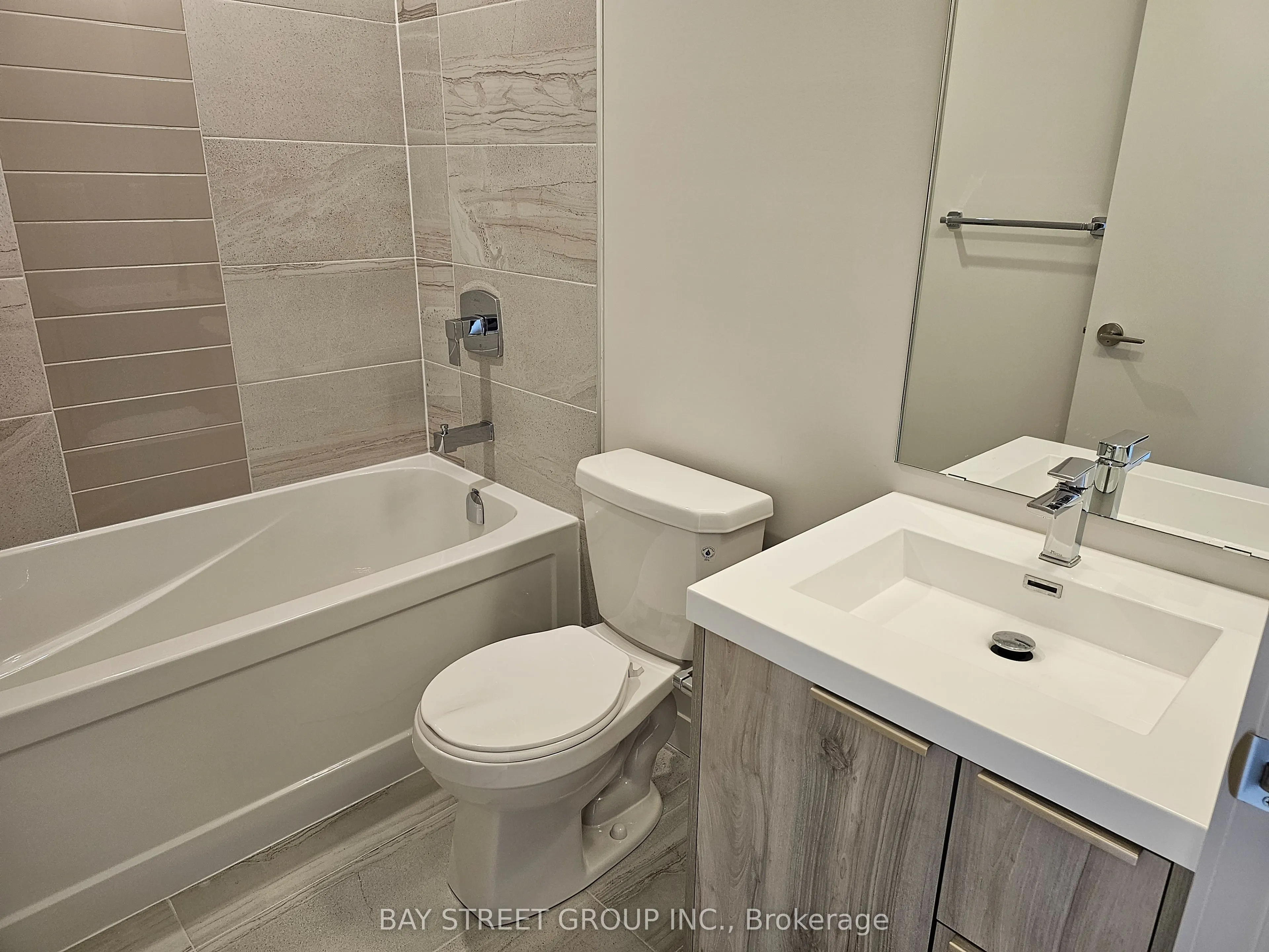 90 Glen Everest Road, #323