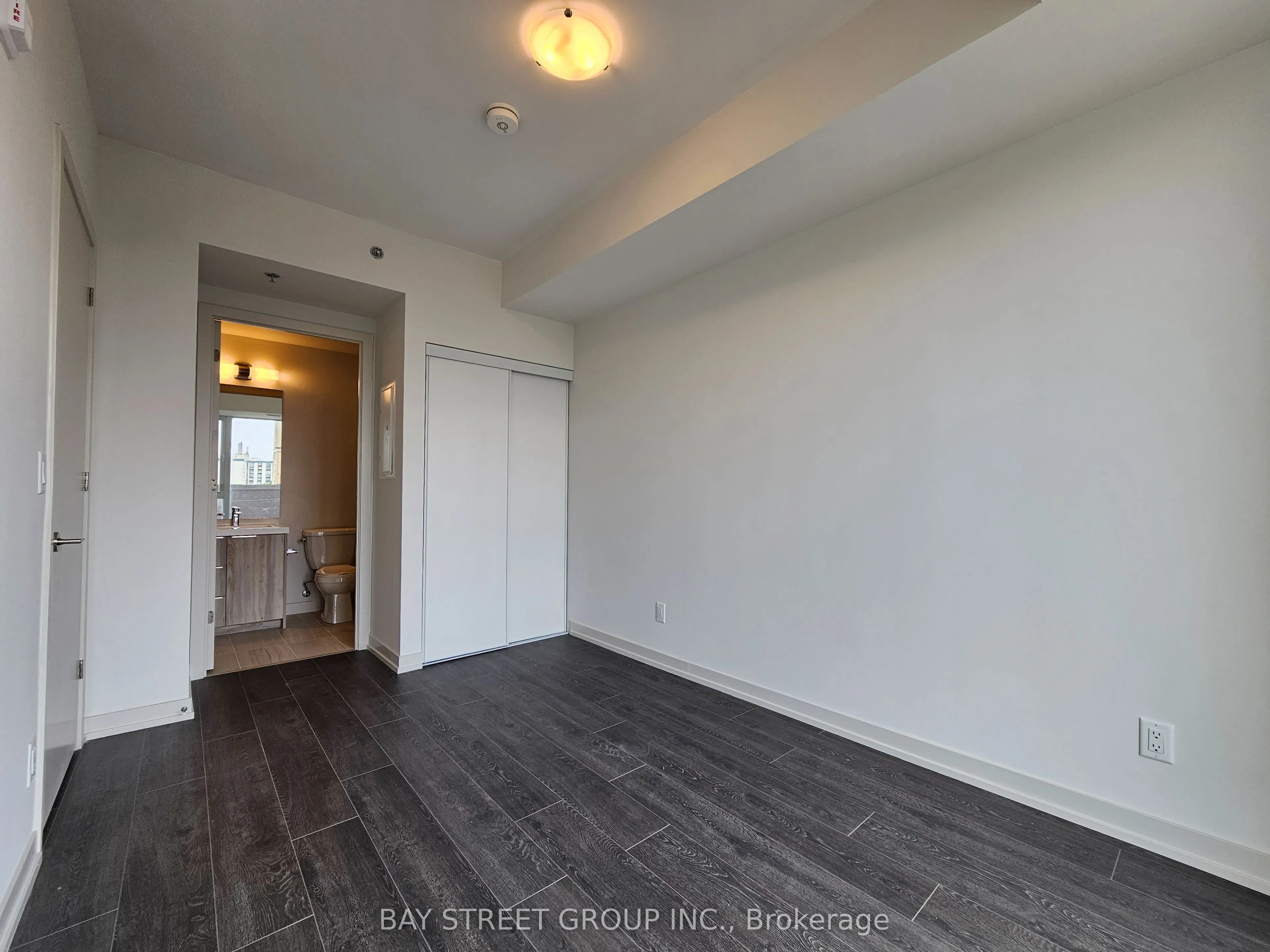 90 Glen Everest Road, #323