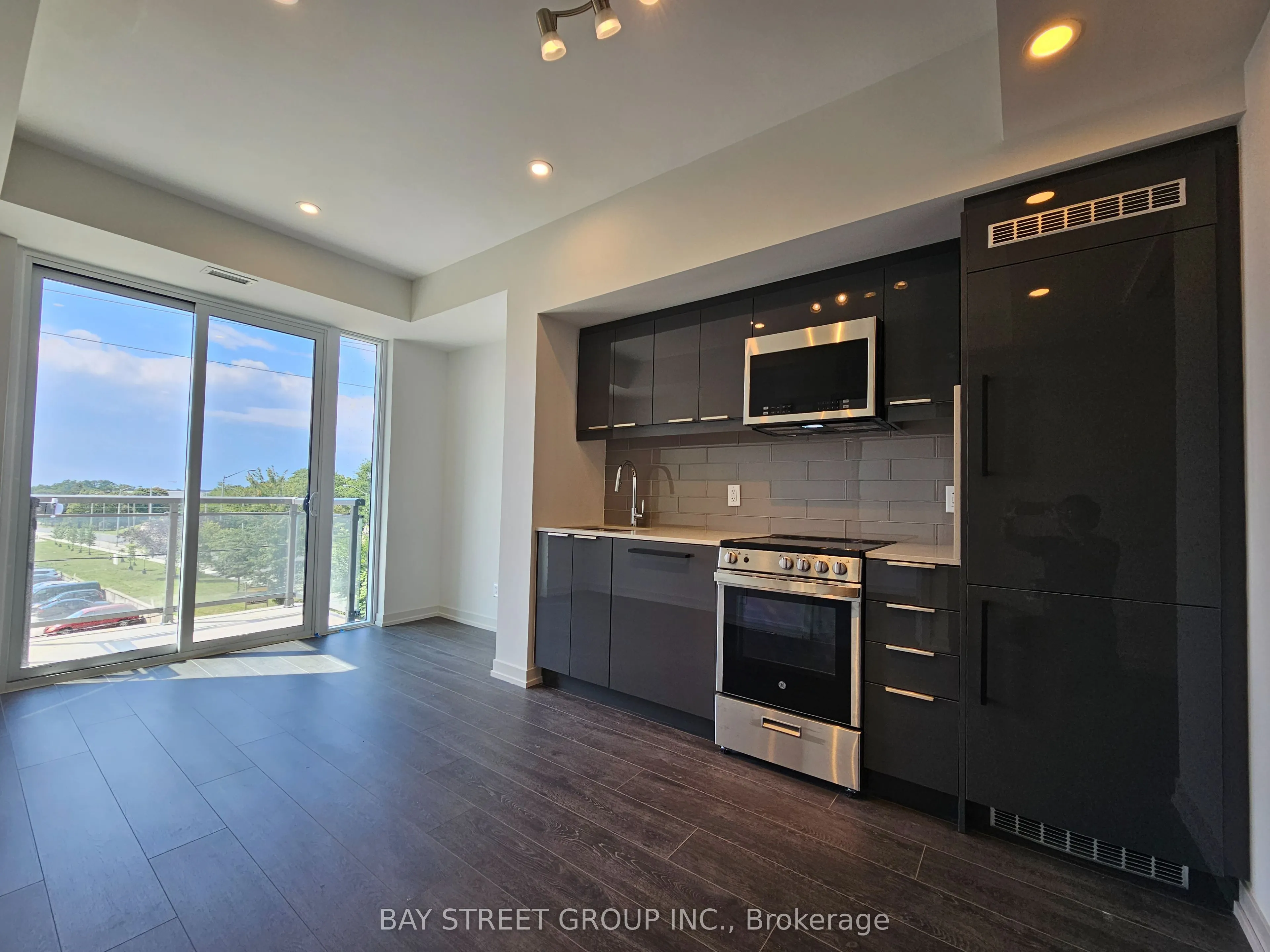 90 Glen Everest Road, #323