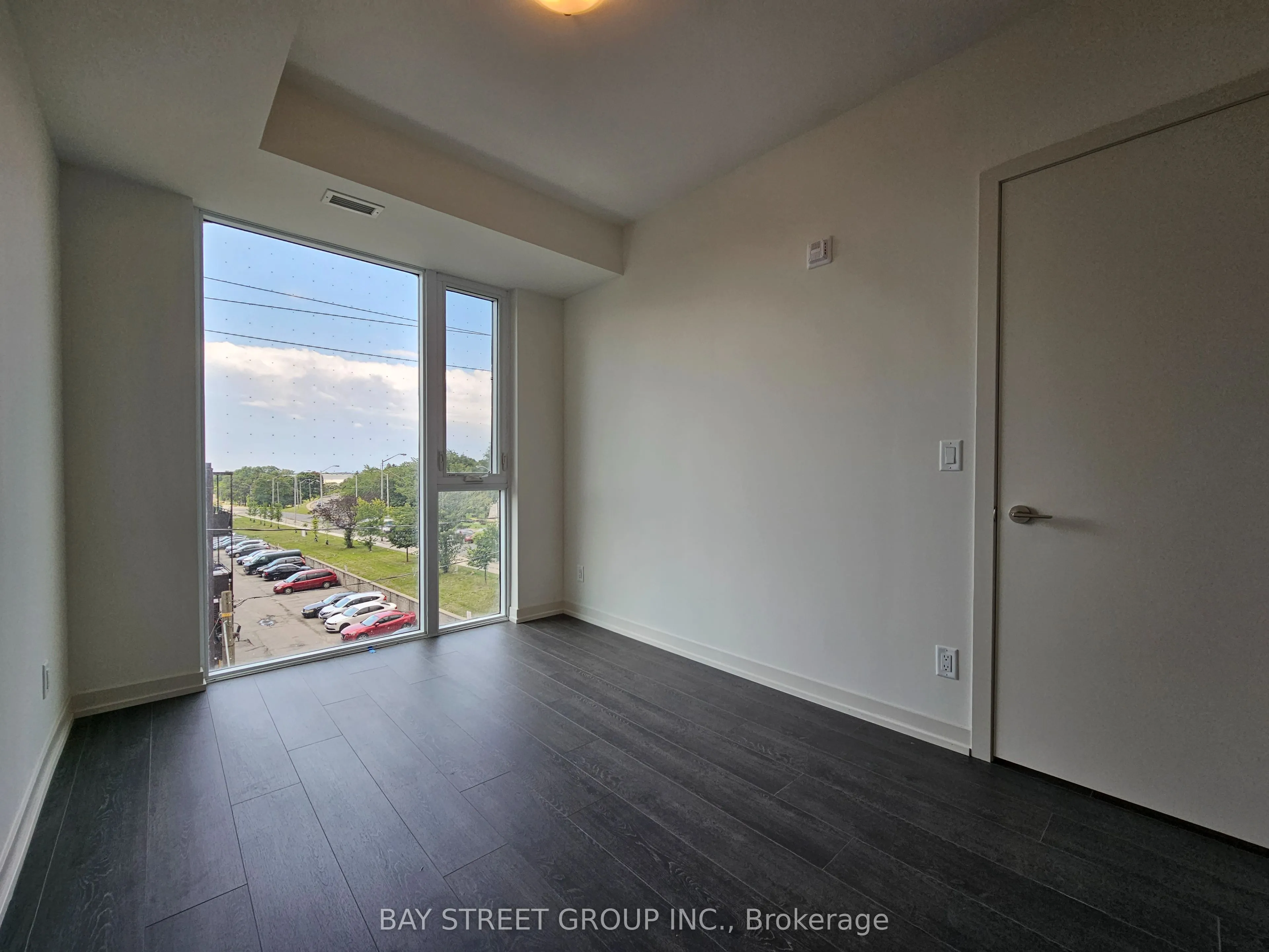 90 Glen Everest Road, #323
