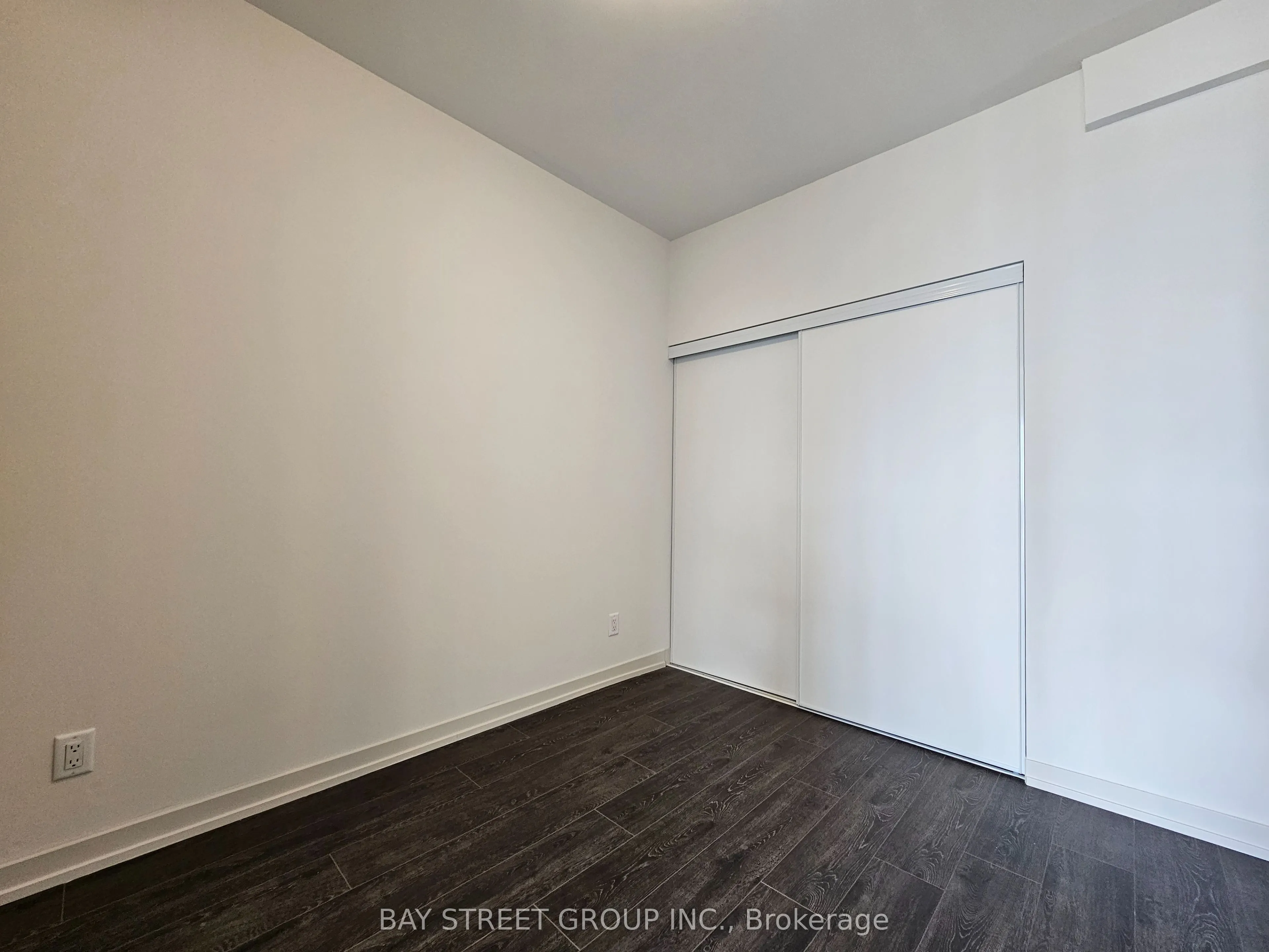 90 Glen Everest Road, #323