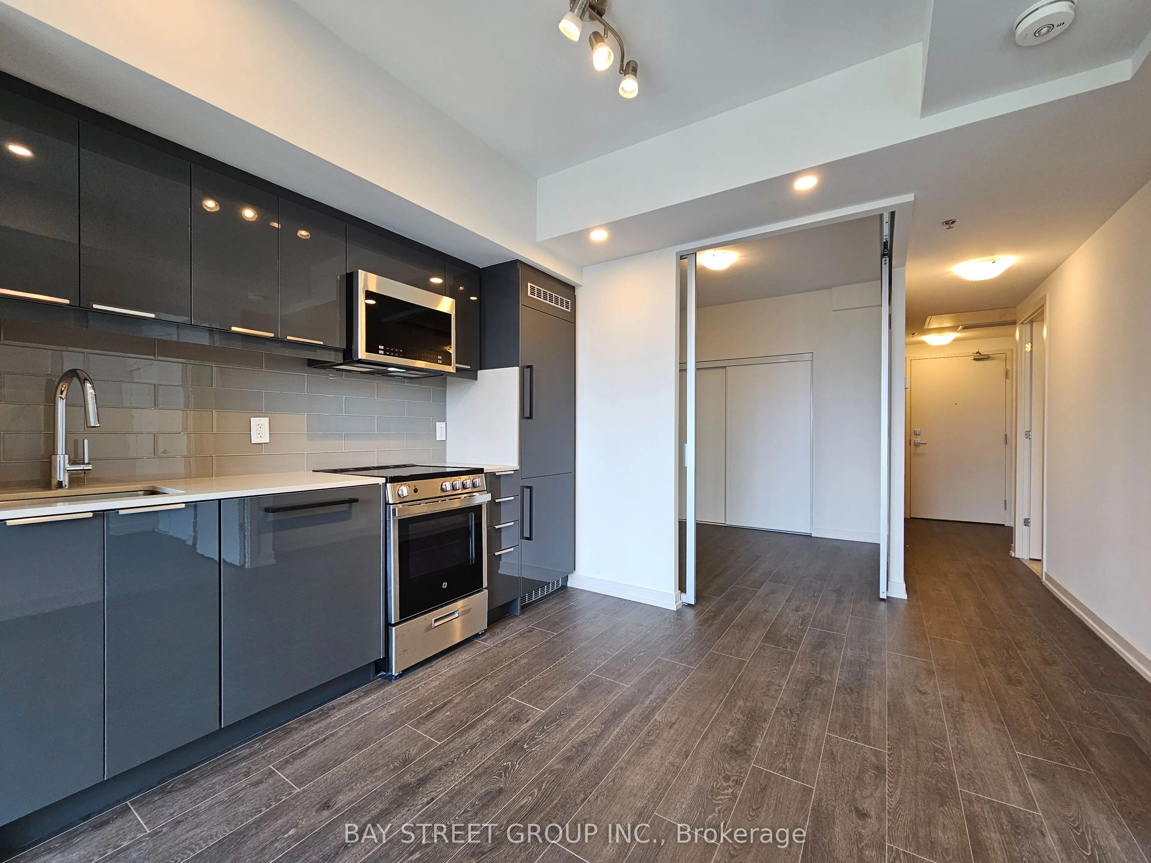 90 Glen Everest Road, #323