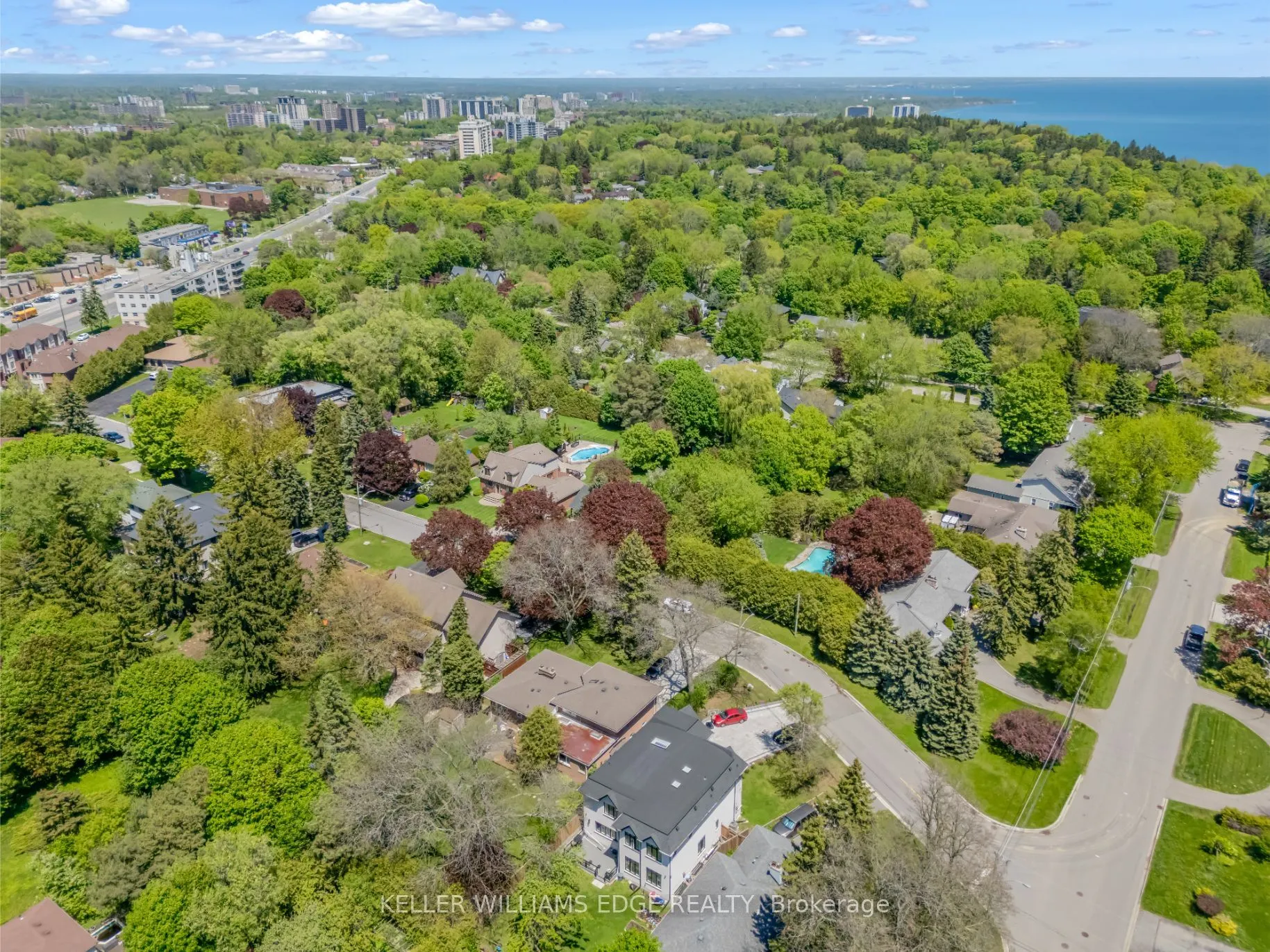 41 McNab Boulevard