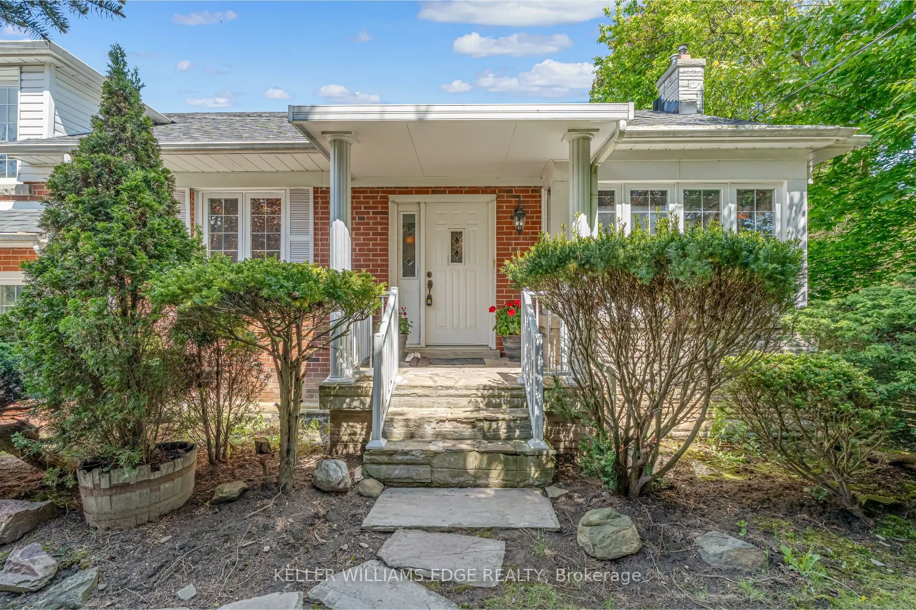 41 McNab Boulevard