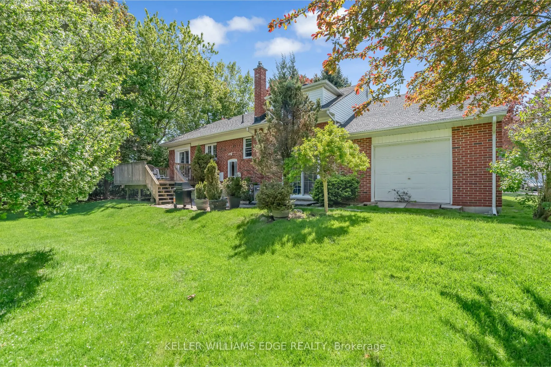 41 McNab Boulevard