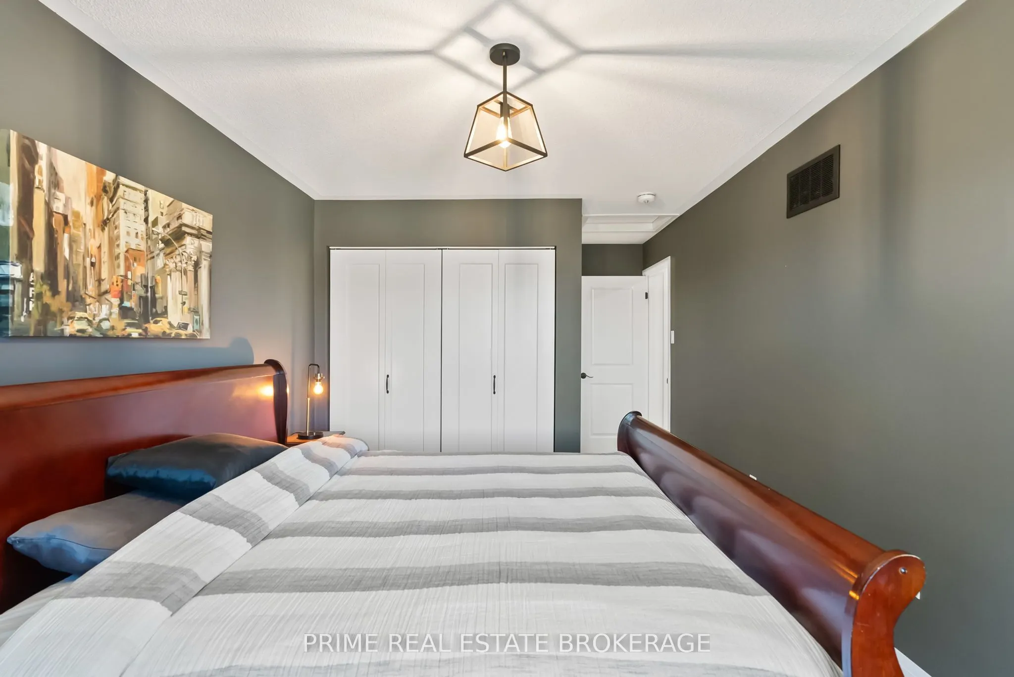 2 King William Way