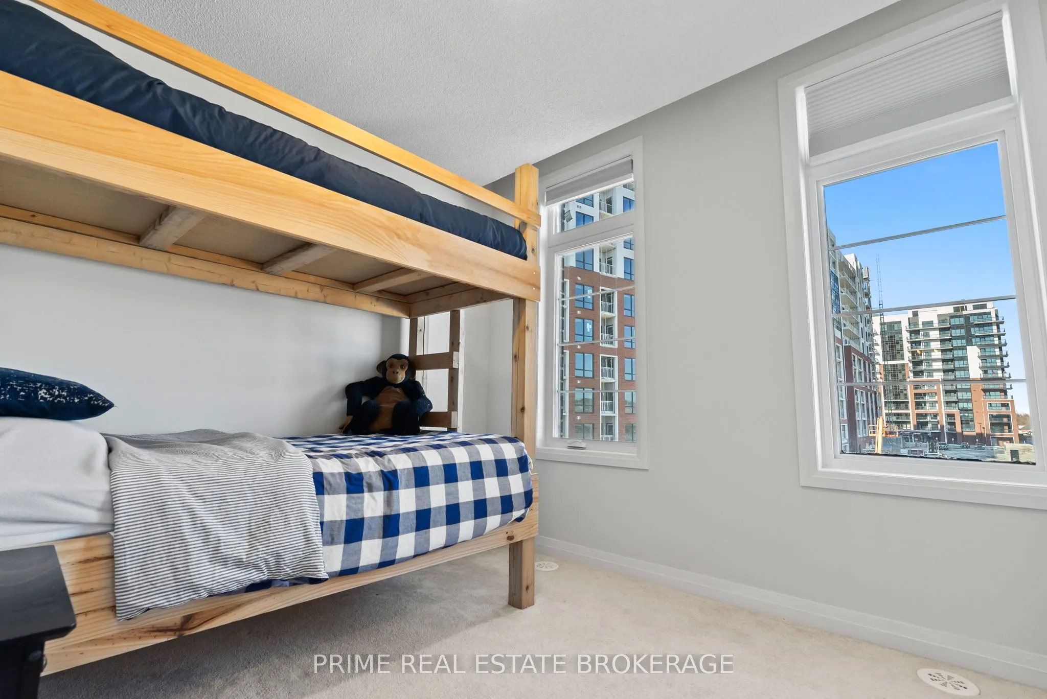 2 King William Way