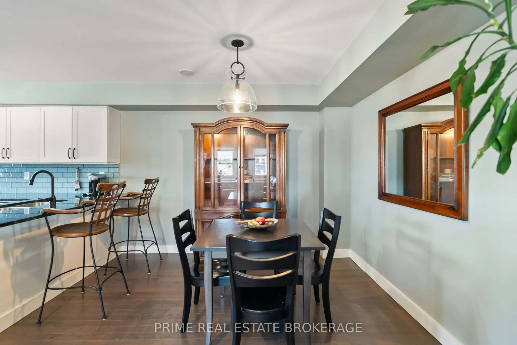 2 King William Way