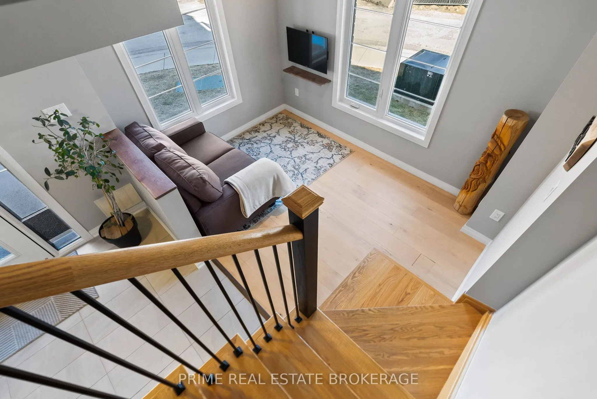 2 King William Way
