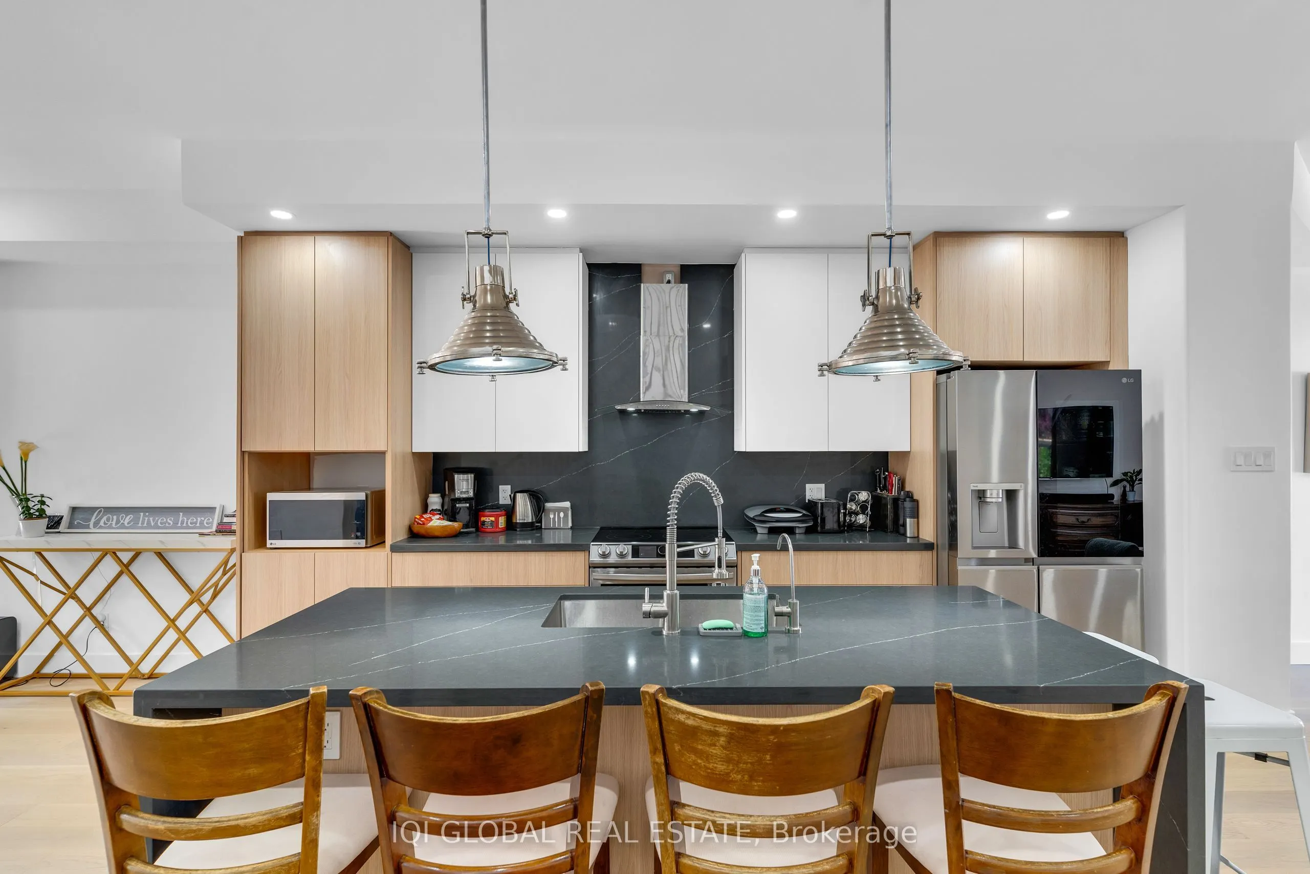 47 Manderley Drive