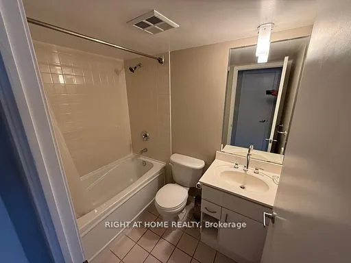 38 Lee Centre Drive, #3507