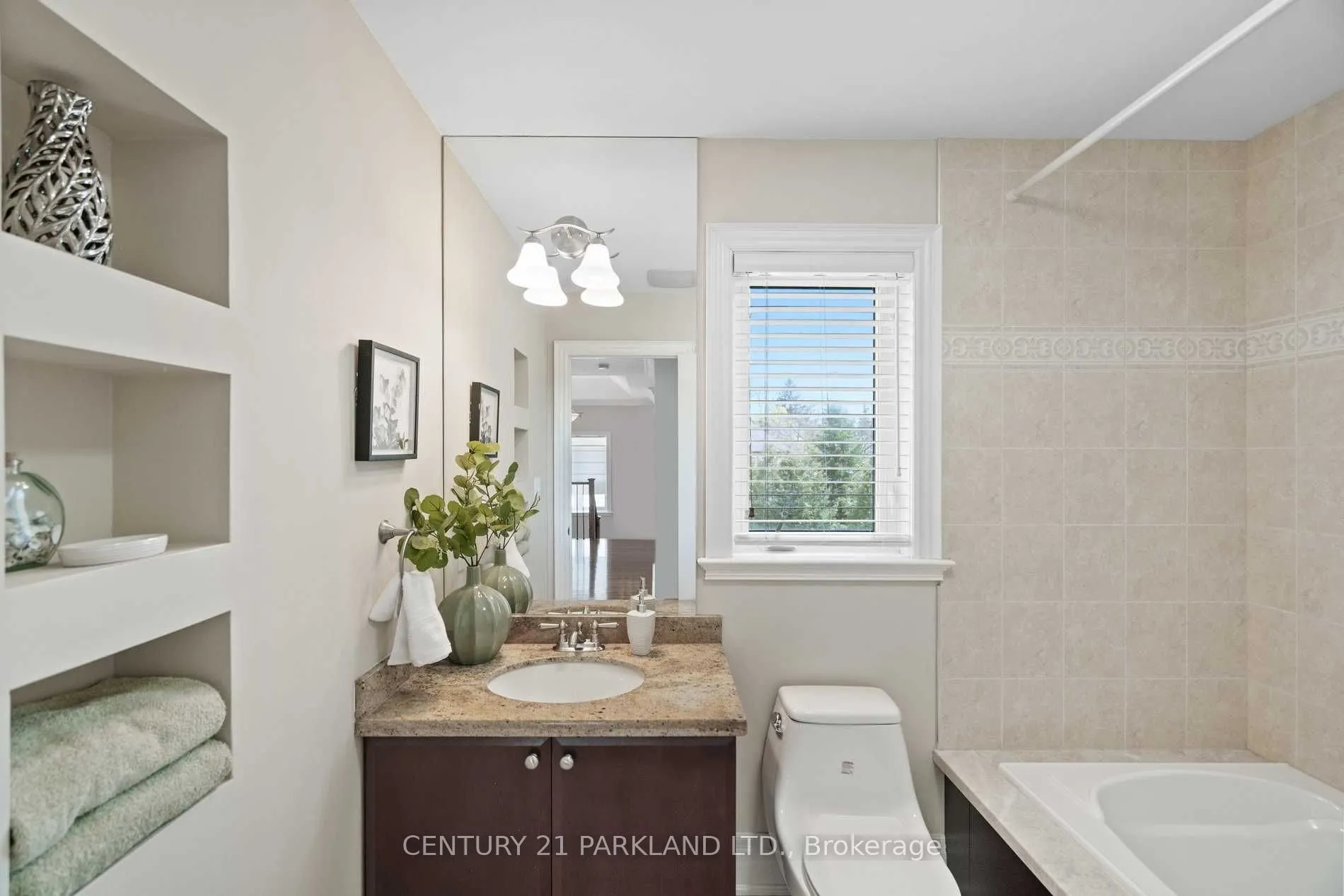 2 Leonard Circle