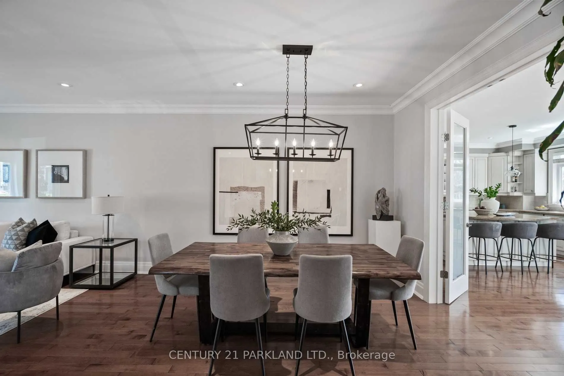 2 Leonard Circle