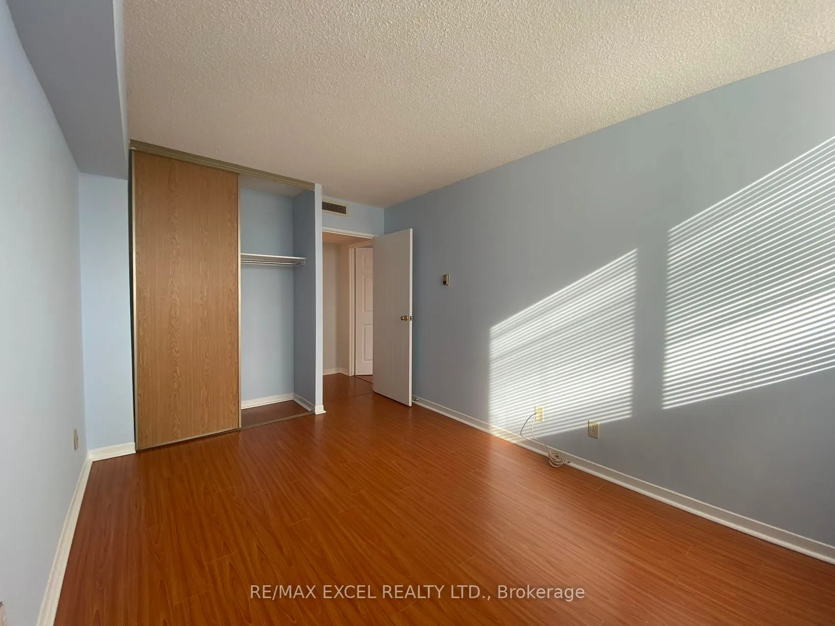 150 Alton Towers Circle, #301