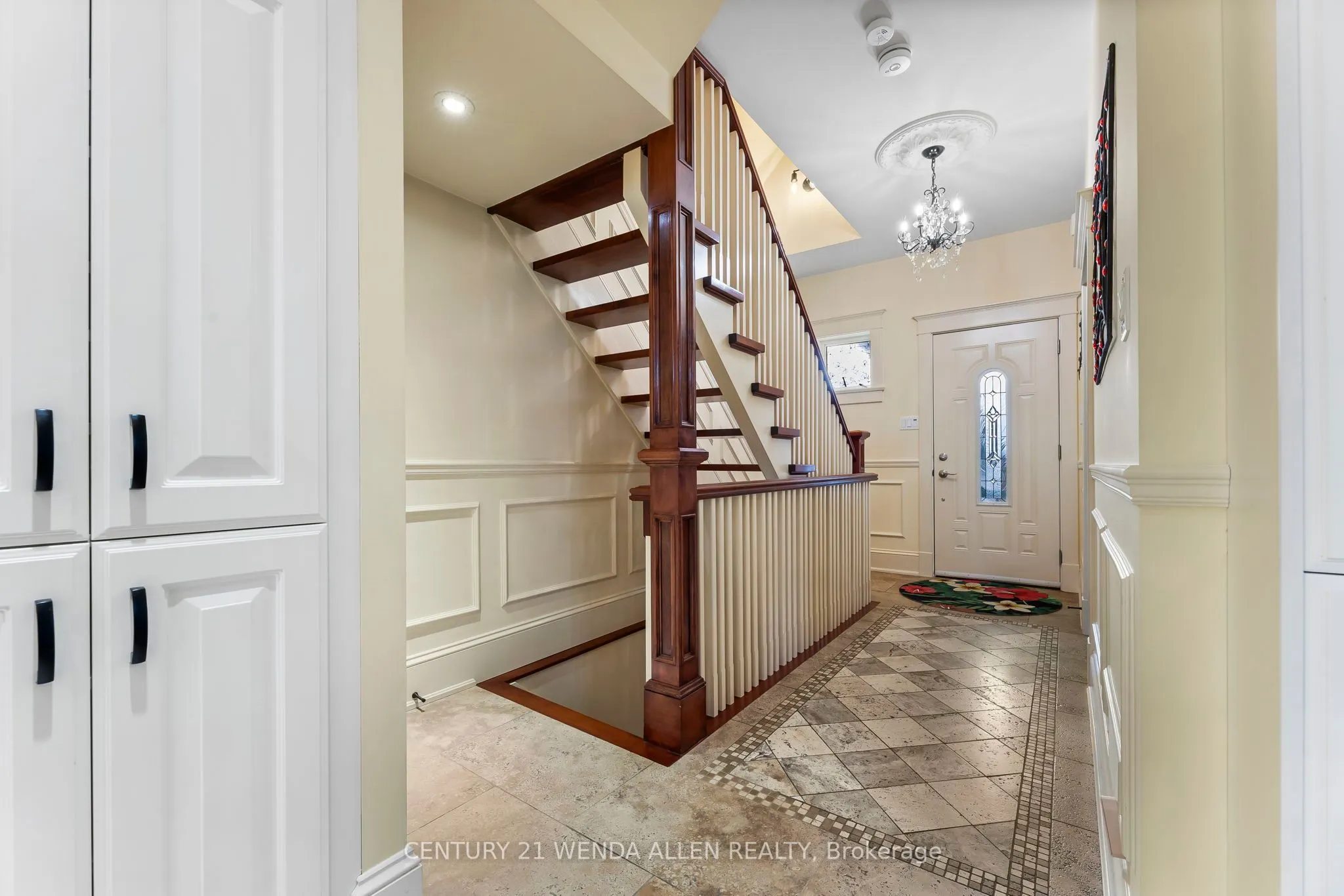 995 Cedar Street