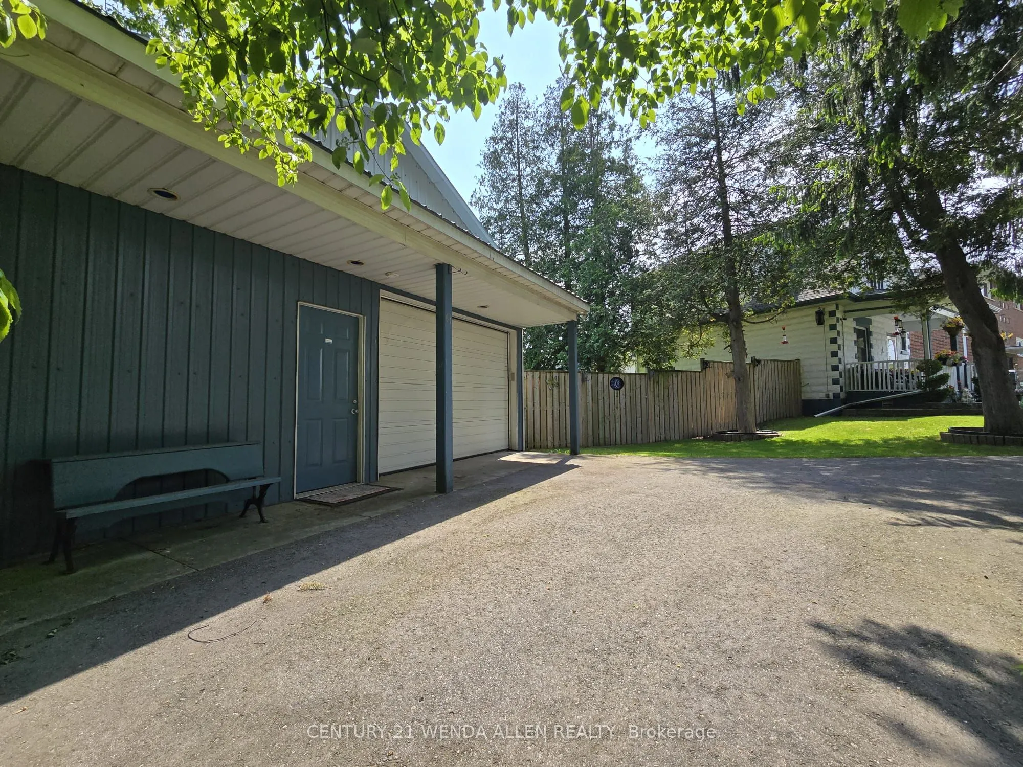 995 Cedar Street