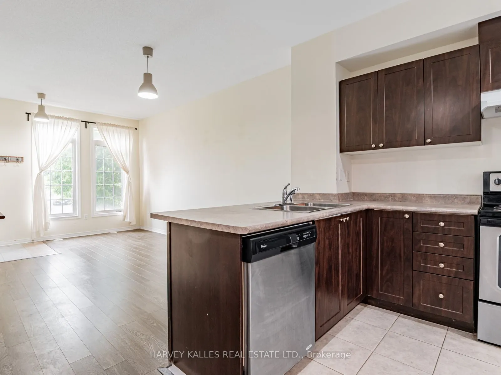 29 Island Road, #15