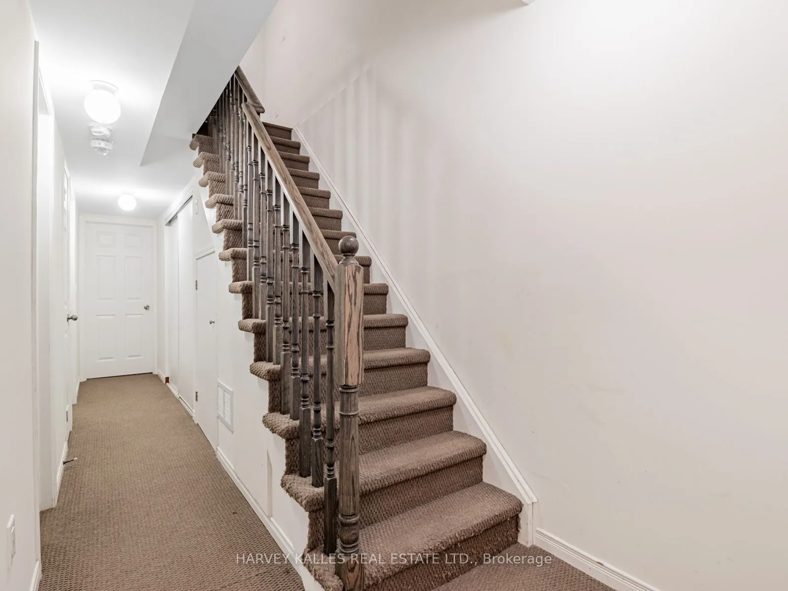 29 Island Road, #15