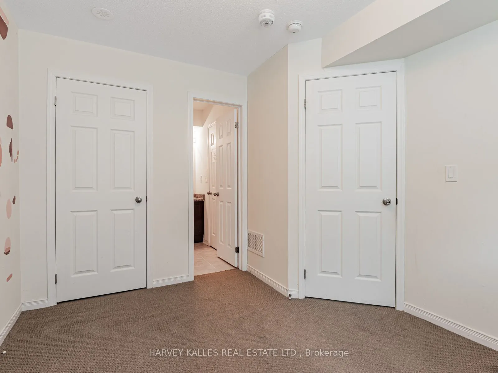 29 Island Road, #15
