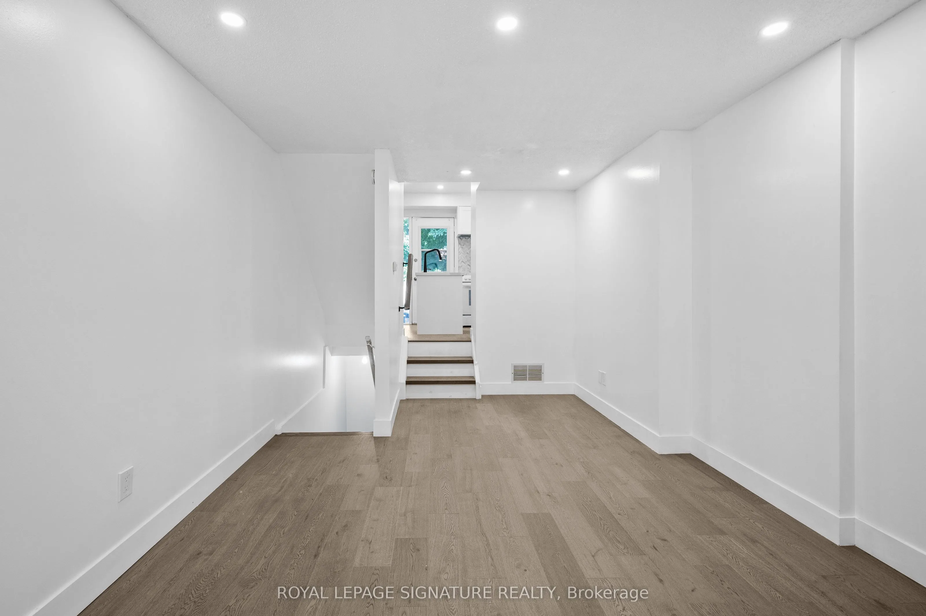 275 Broadview Avenue, #92