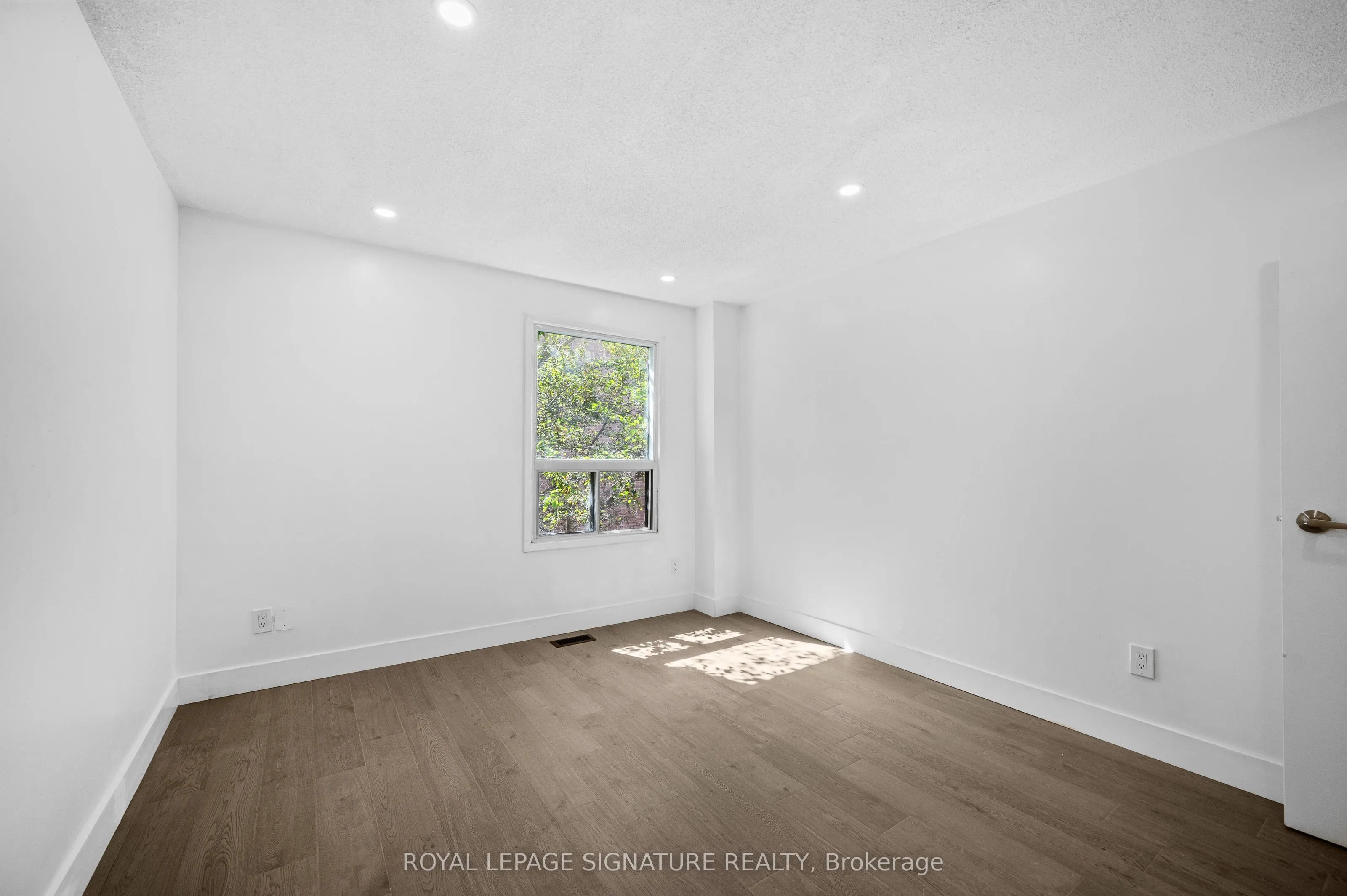 275 Broadview Avenue, #92