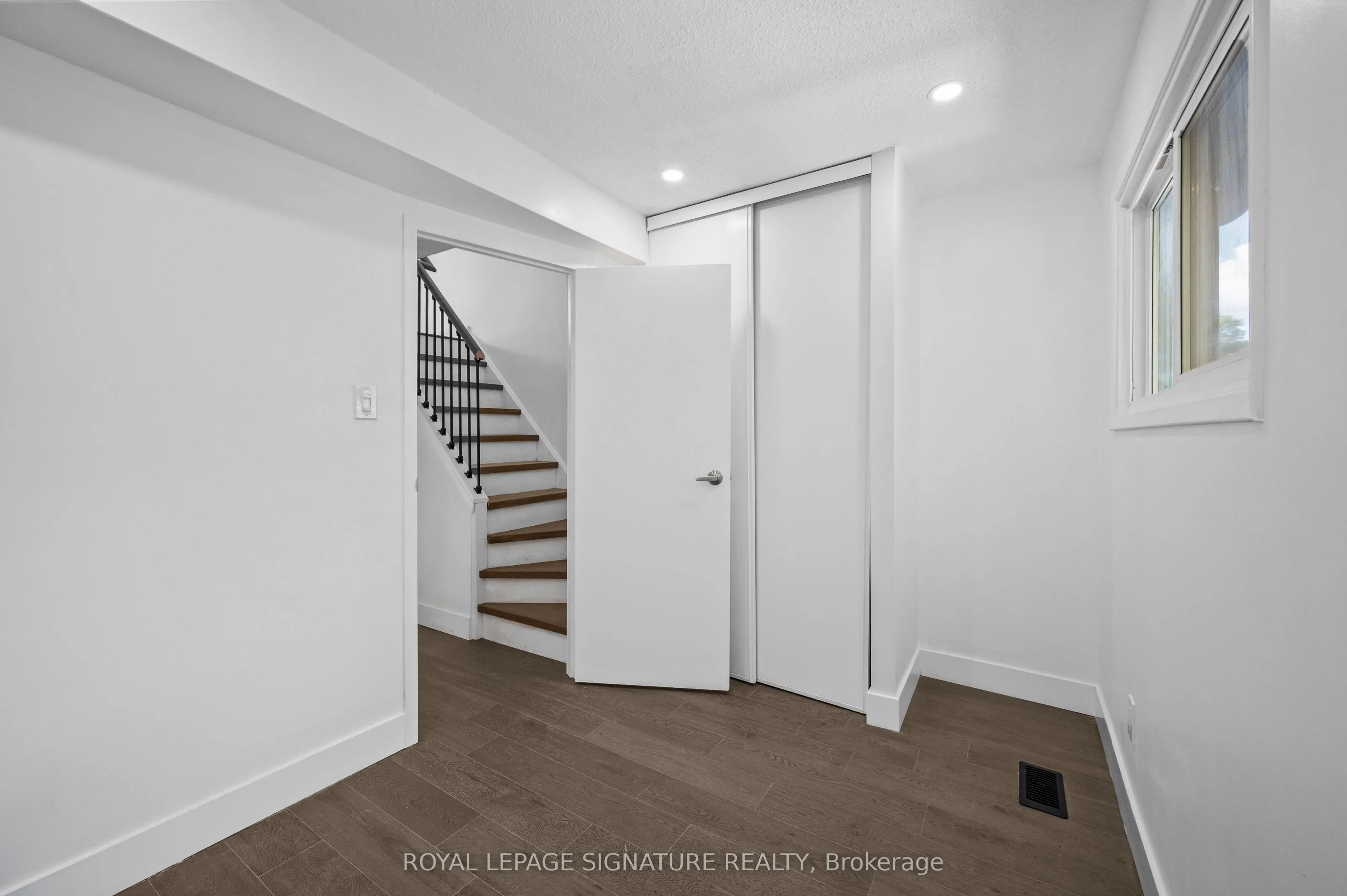 275 Broadview Avenue, #92