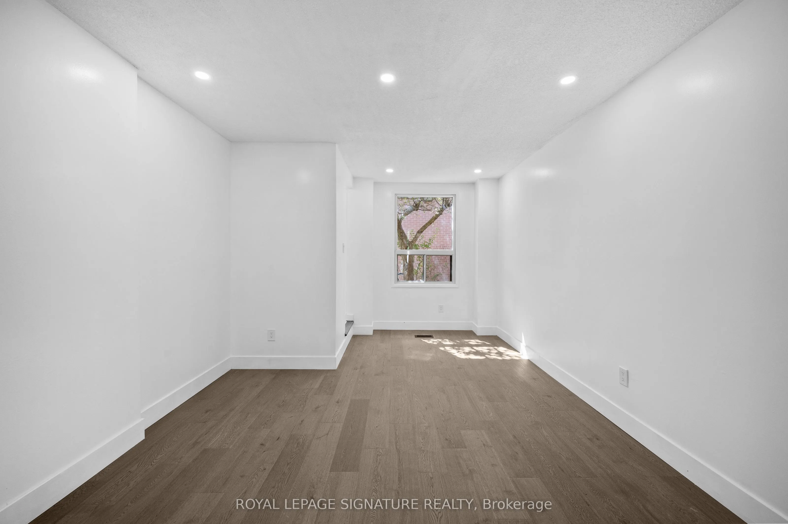 275 Broadview Avenue, #92