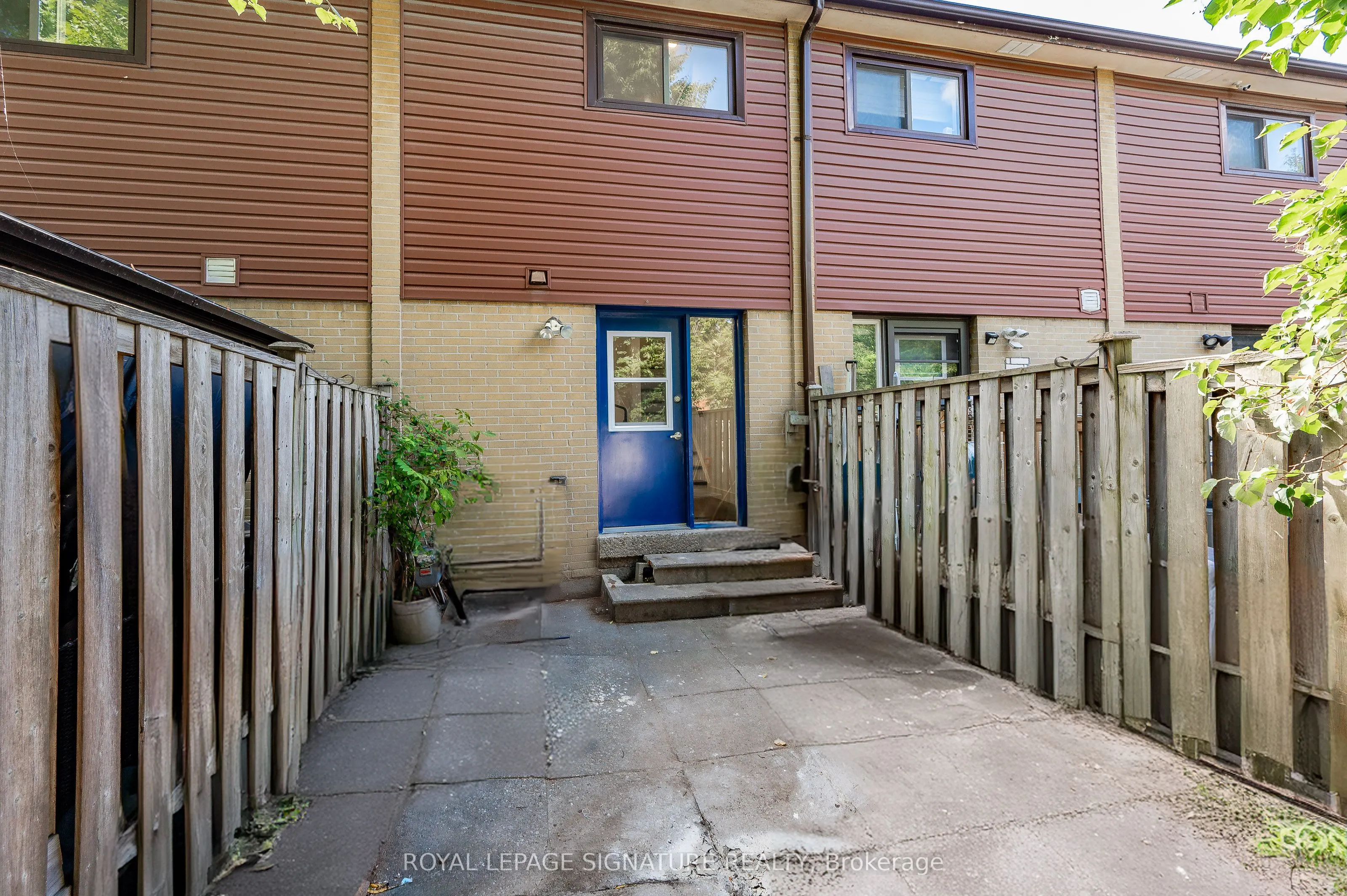 275 Broadview Avenue, #92