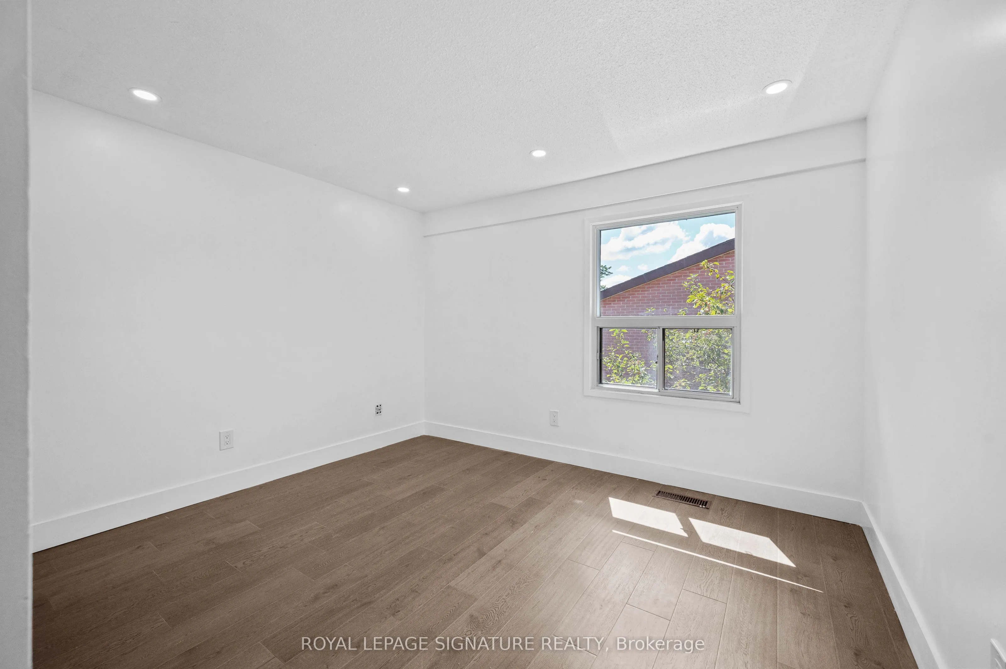275 Broadview Avenue, #92