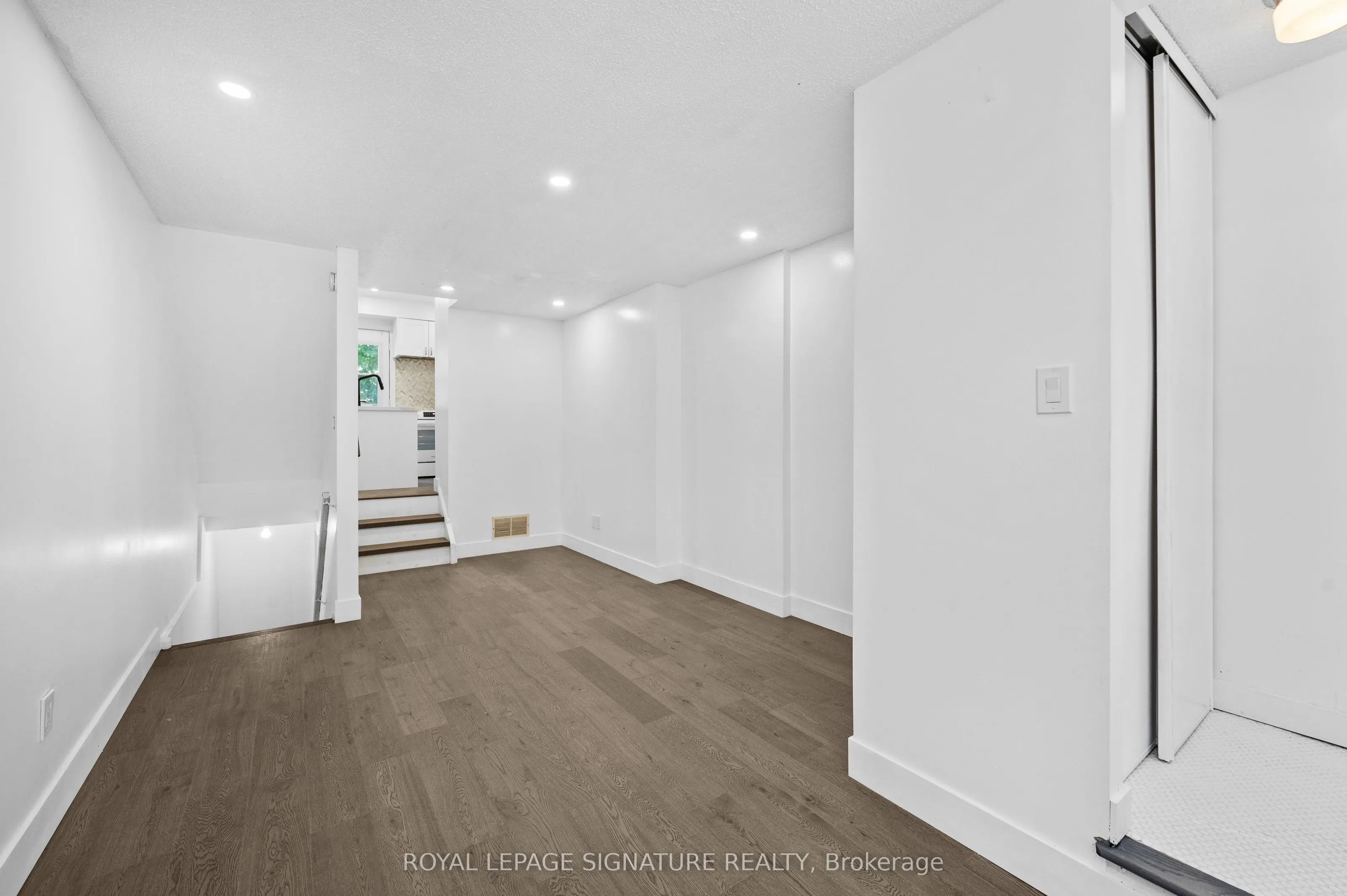275 Broadview Avenue, #92