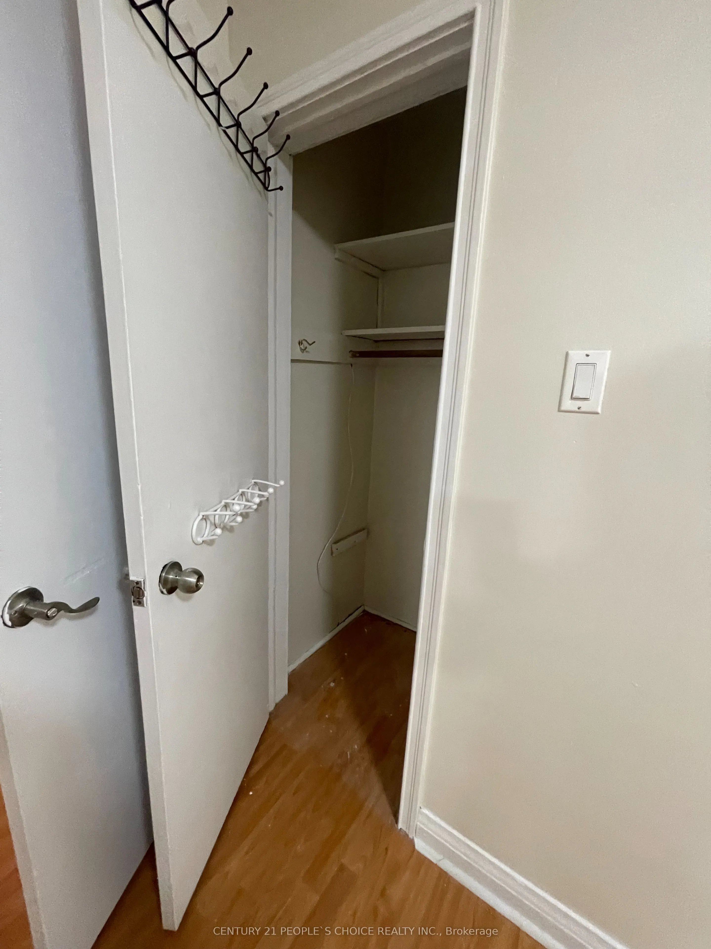 4 Colony Road