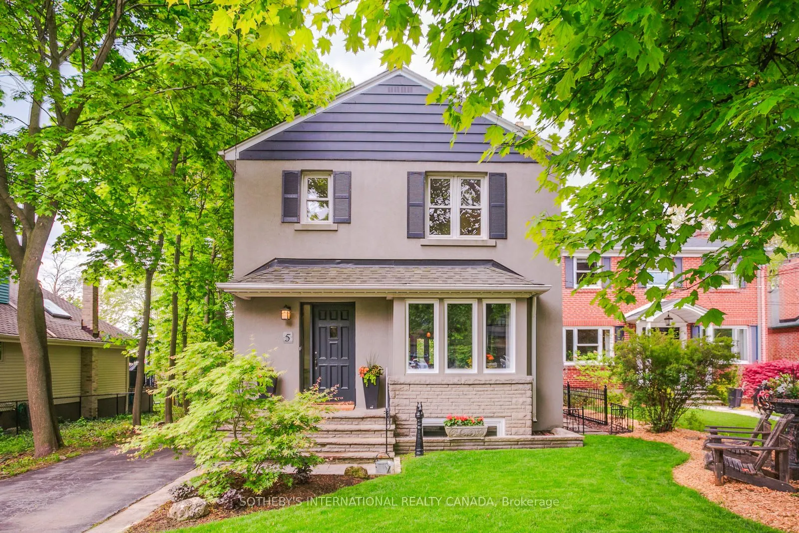 5 Springbank Avenue