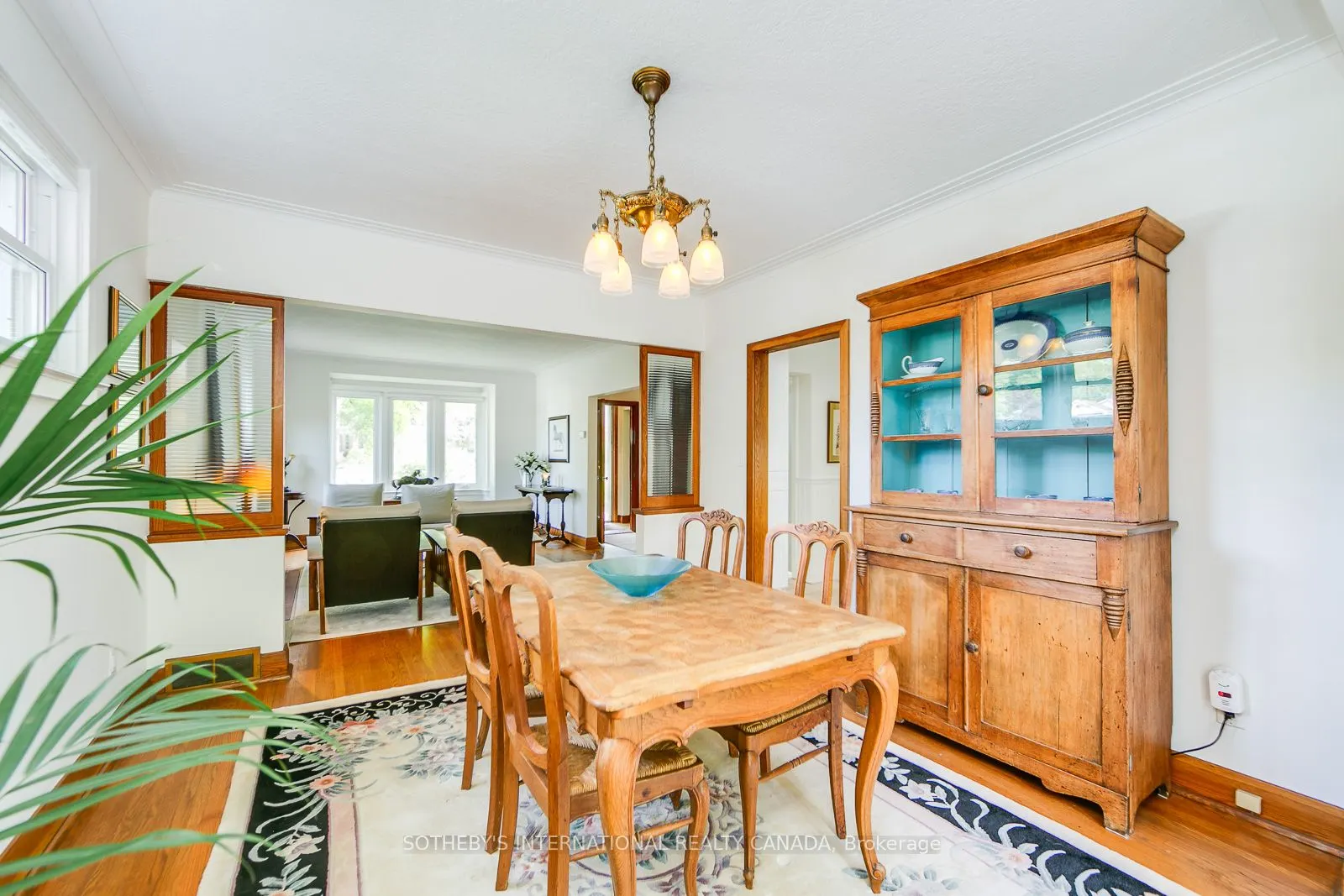 5 Springbank Avenue