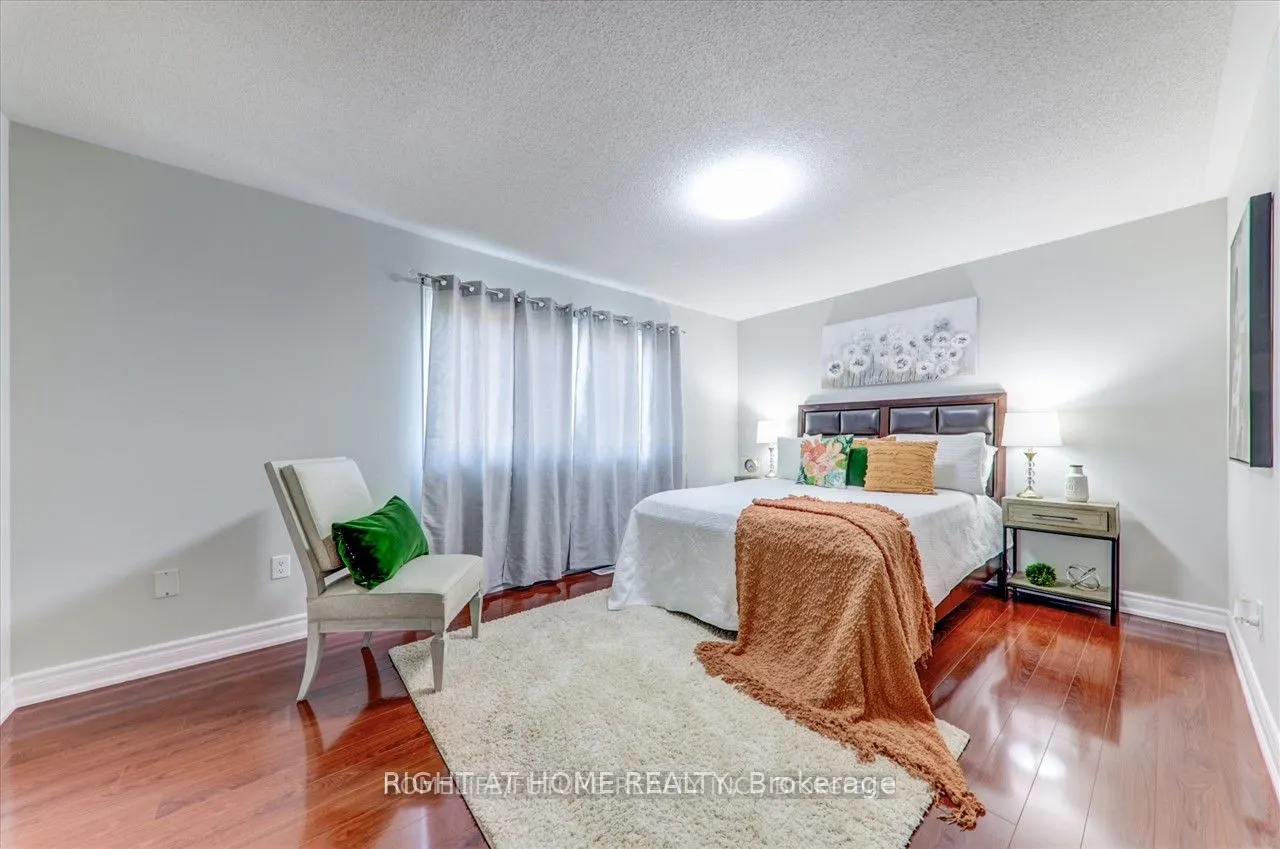 5 Hollier Drive