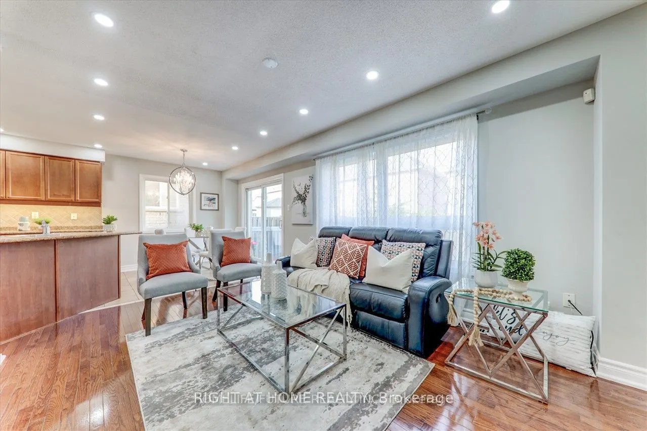 5 Hollier Drive