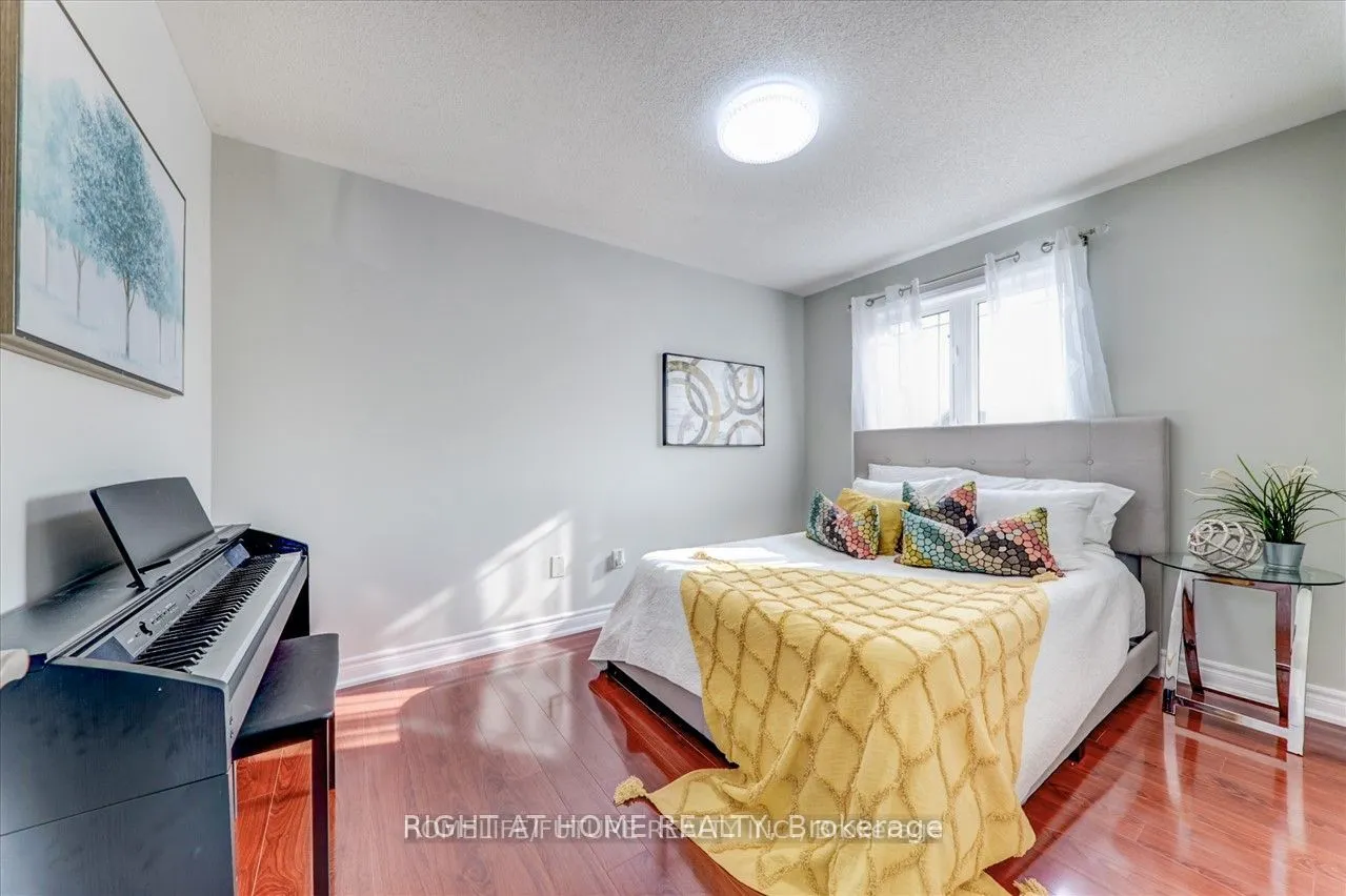 5 Hollier Drive