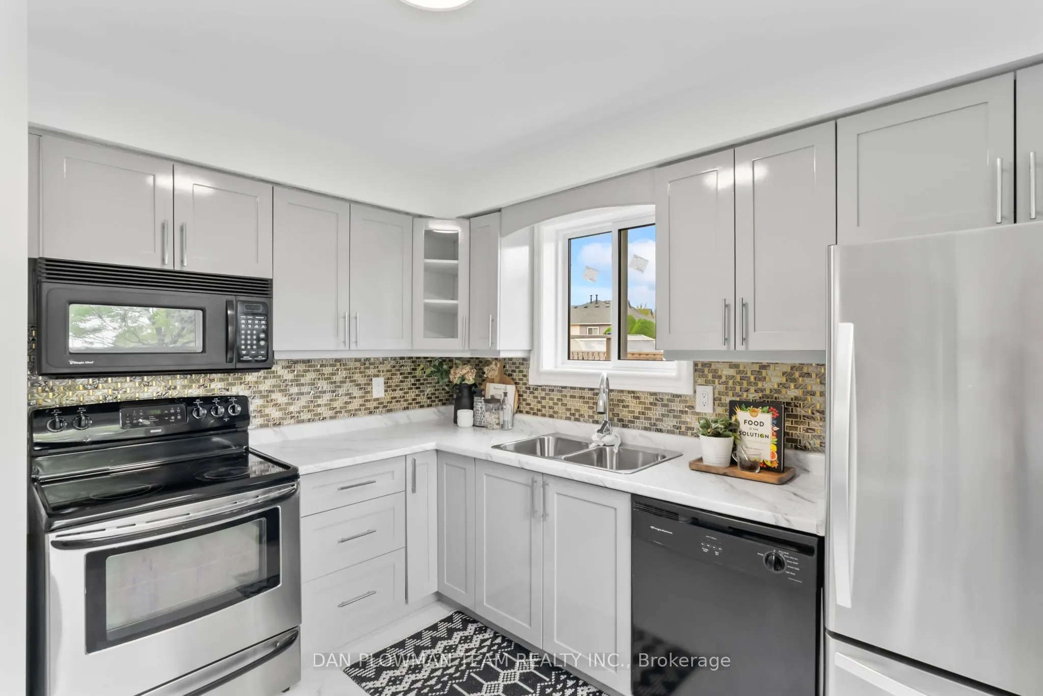 1411 Beaverbrook Court