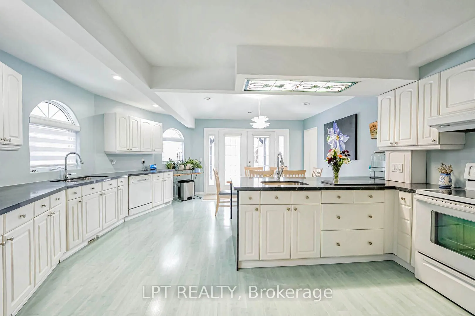 1116 Green Street