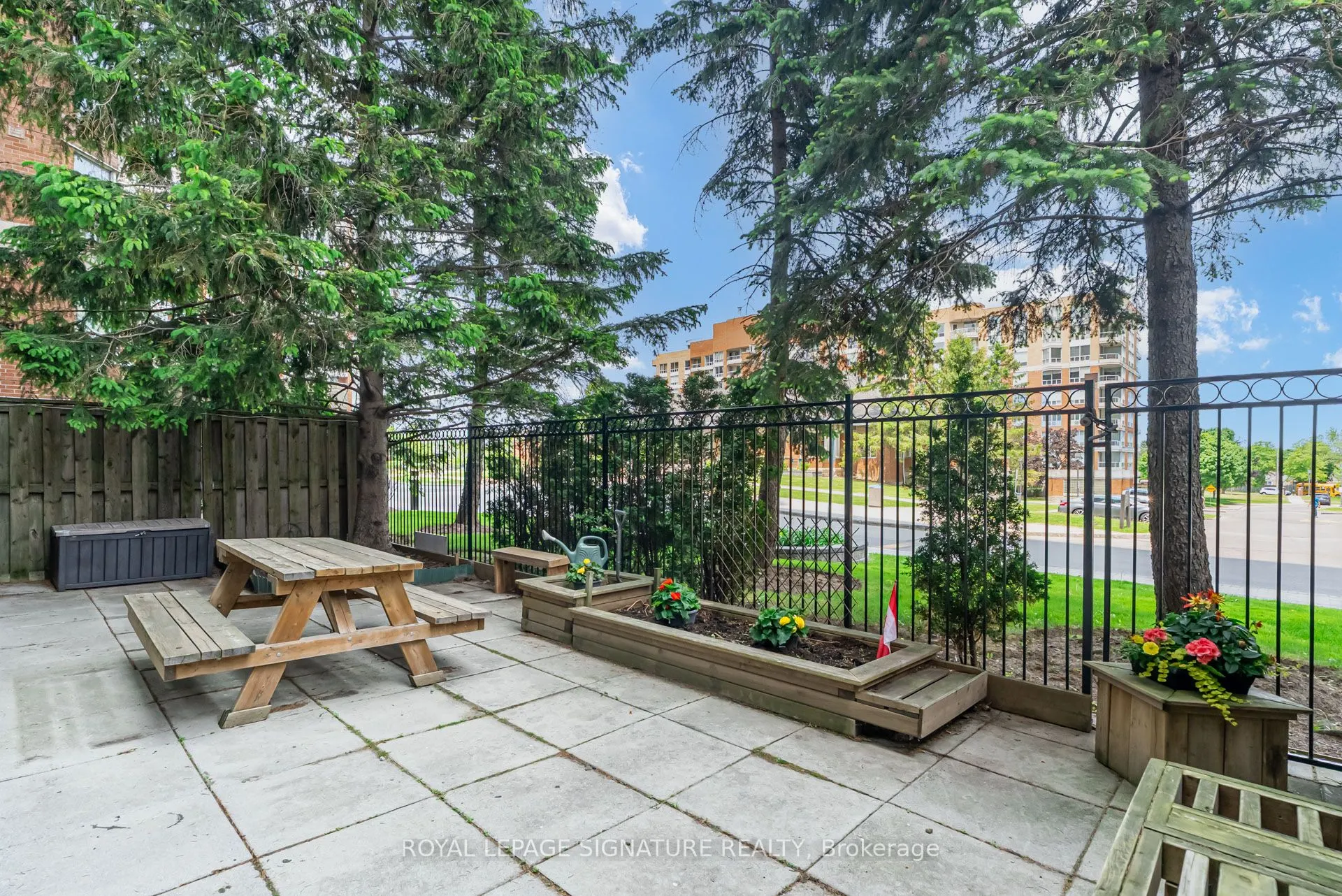 400 McLevin Avenue, #102