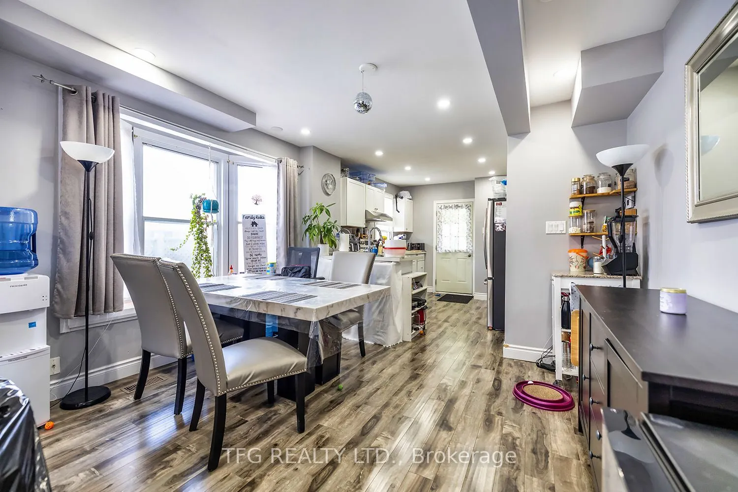 285 Jarvis Street