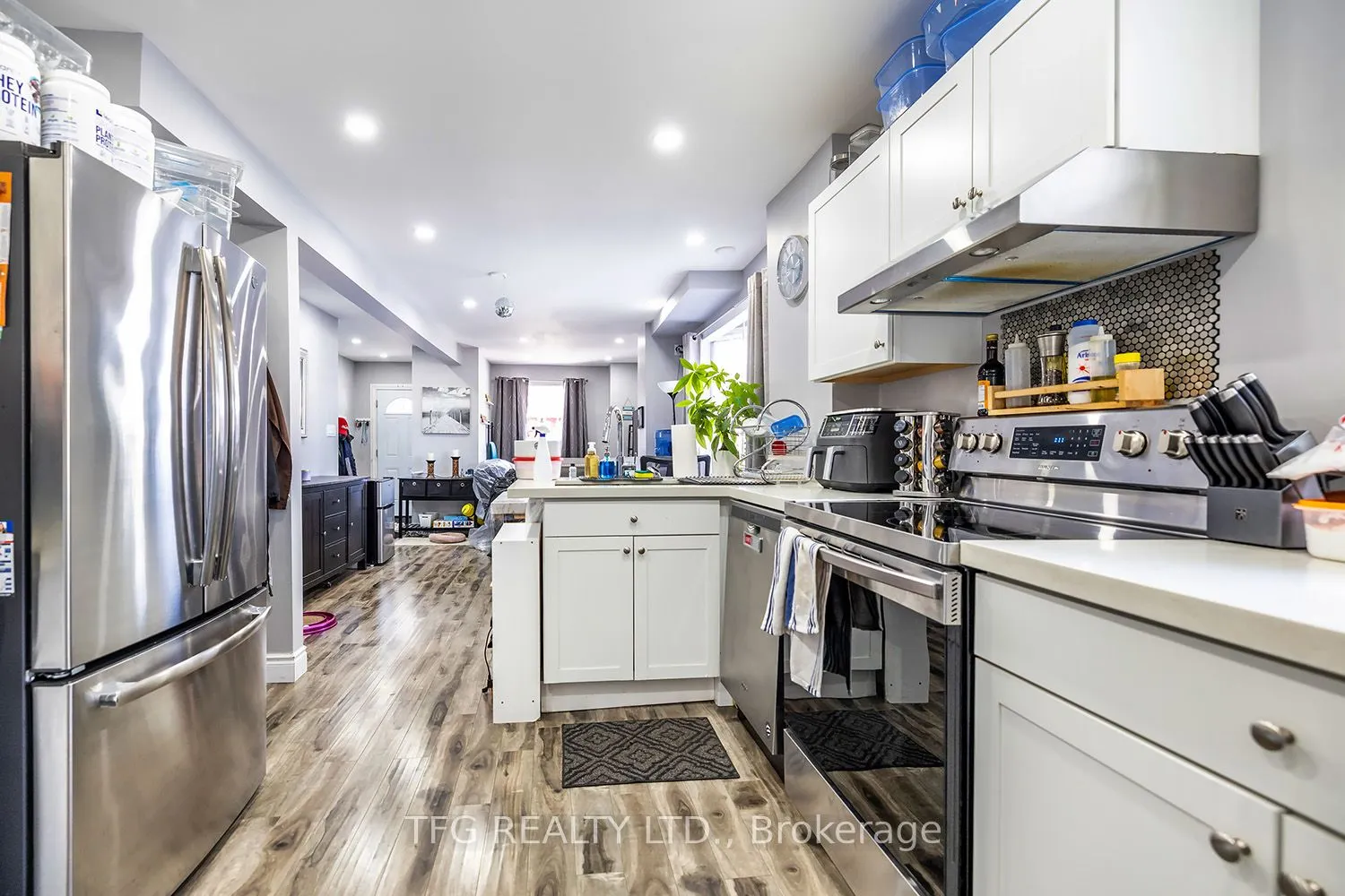 285 Jarvis Street