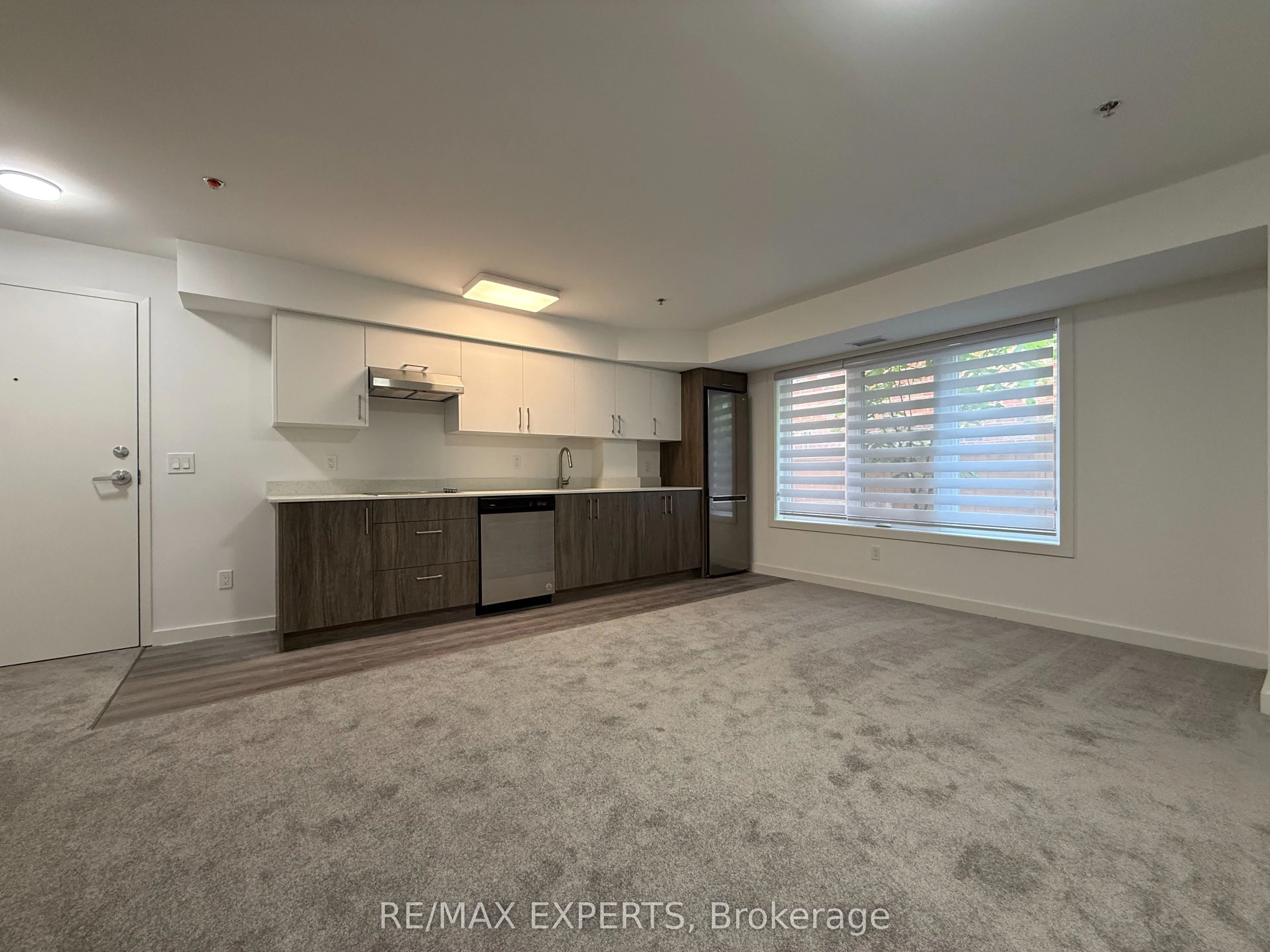 45 Connaught Avenue #104