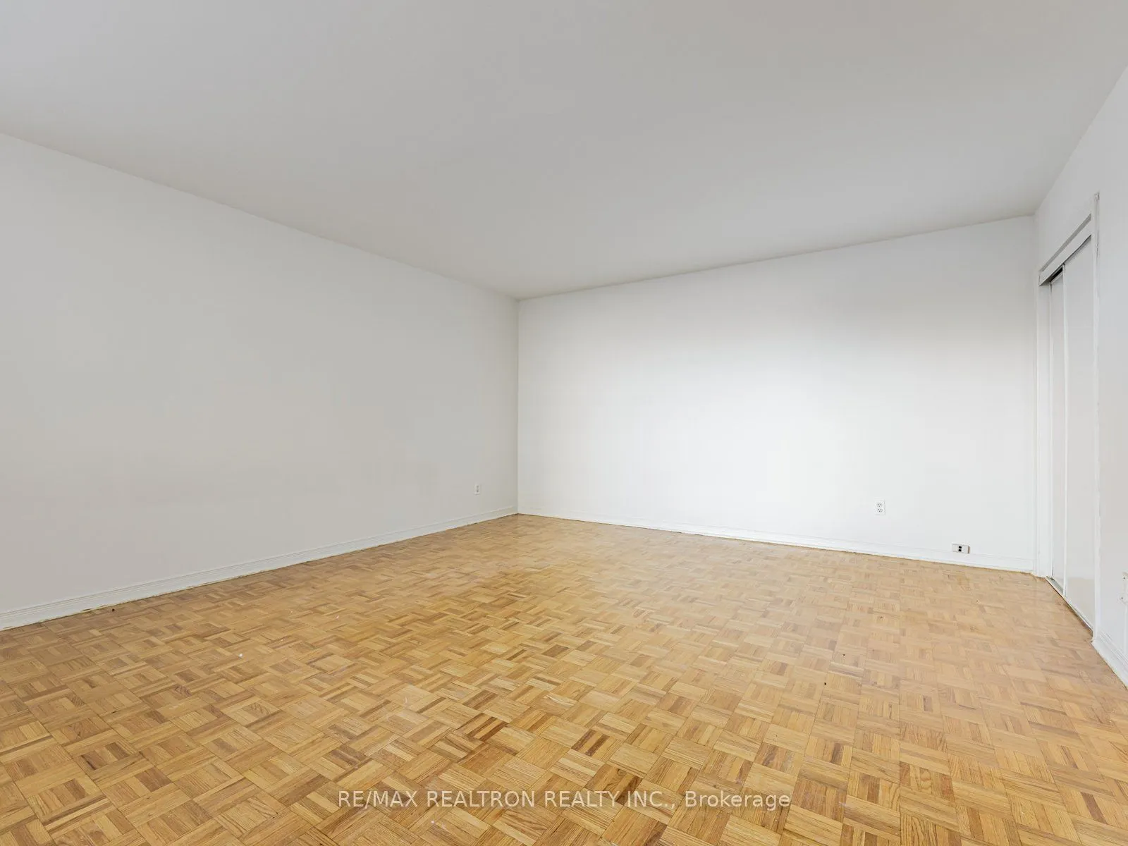 165 Cosburn Avenue, #307