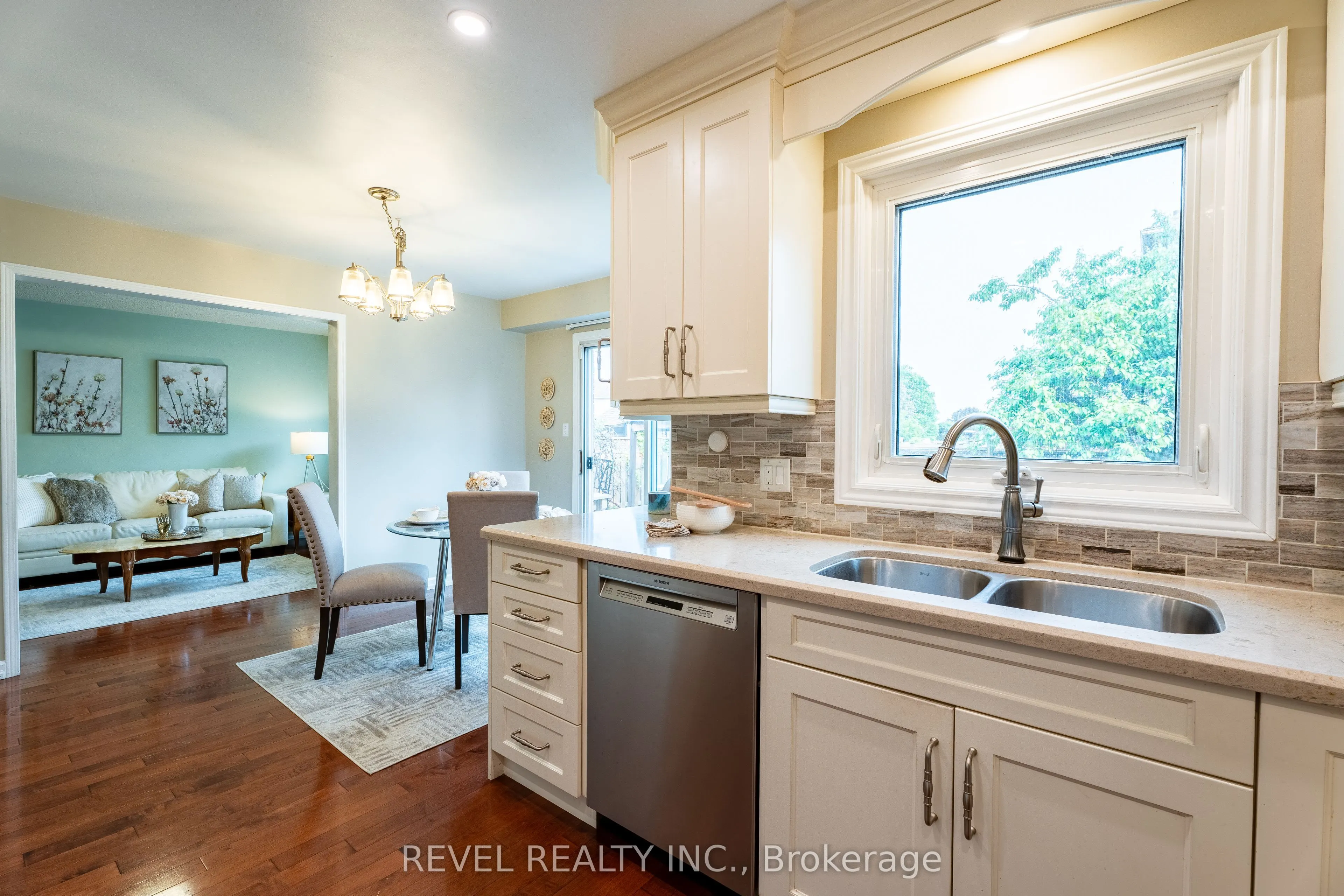 117 Apple Blossom Boulevard