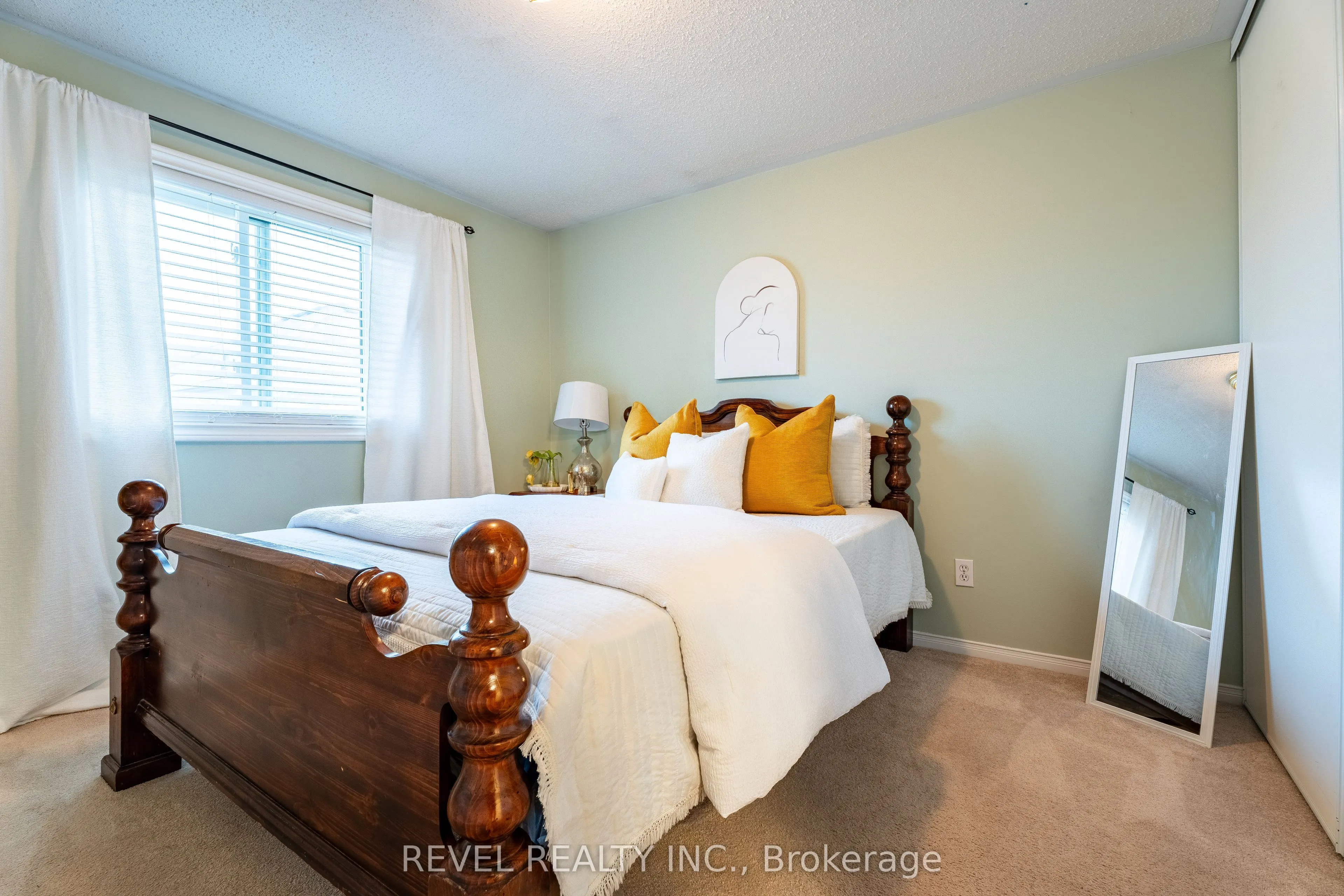 117 Apple Blossom Boulevard