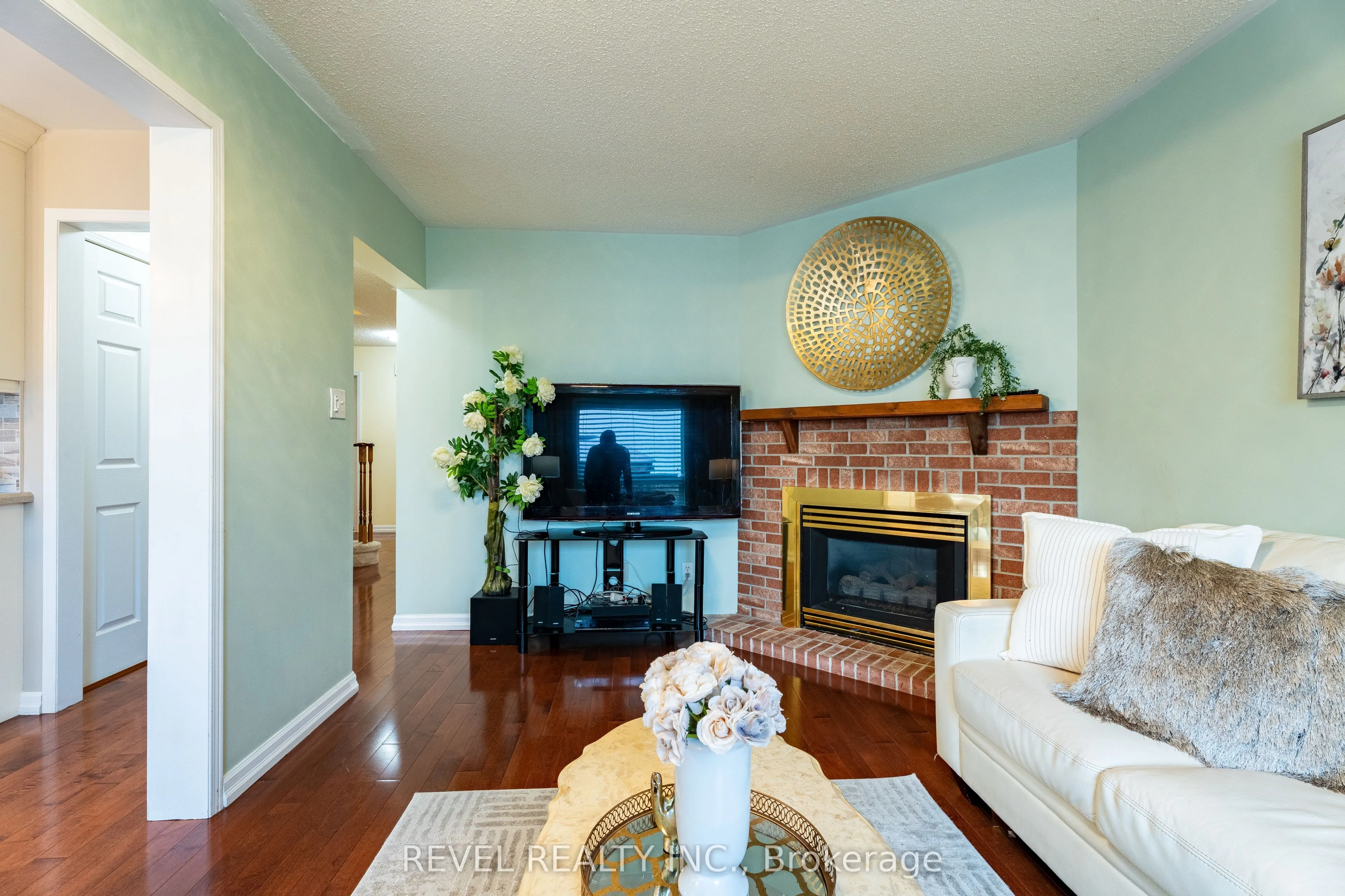 117 Apple Blossom Boulevard