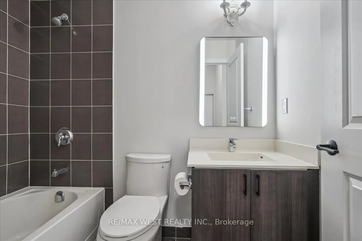 1215 Bayly Street, #101