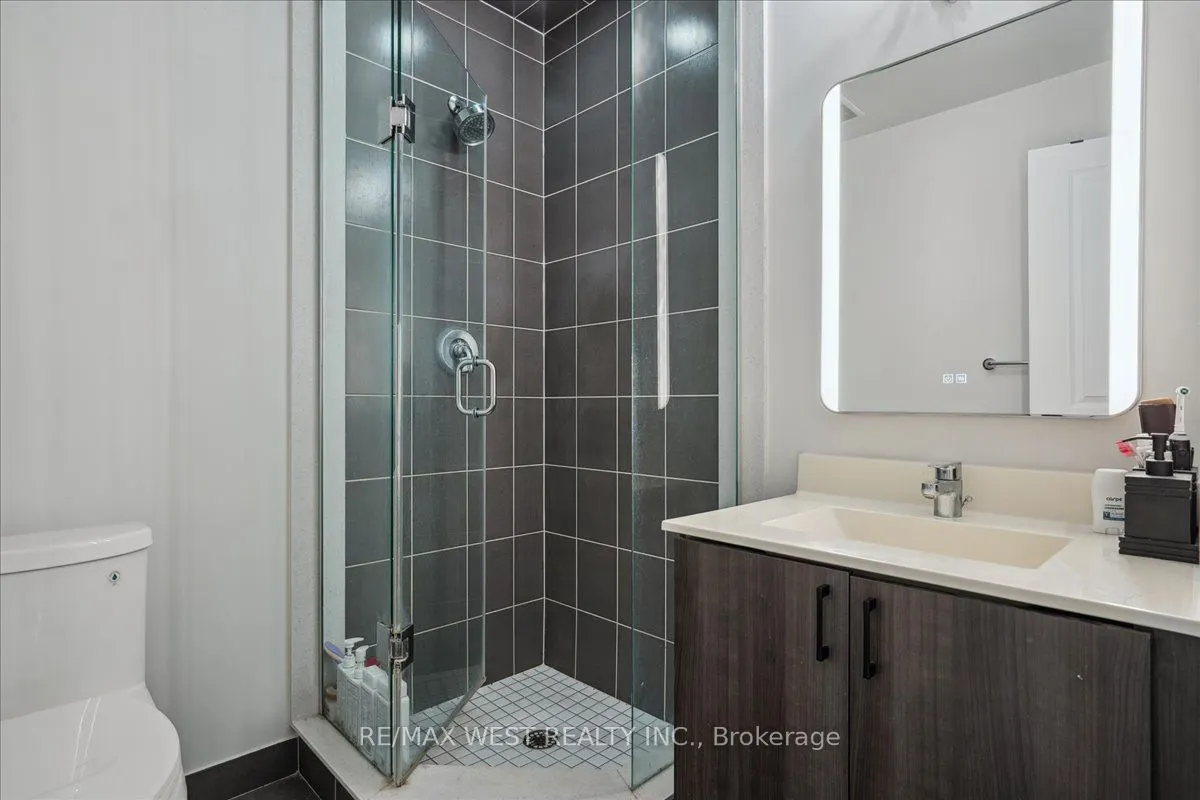 1215 Bayly Street, #101