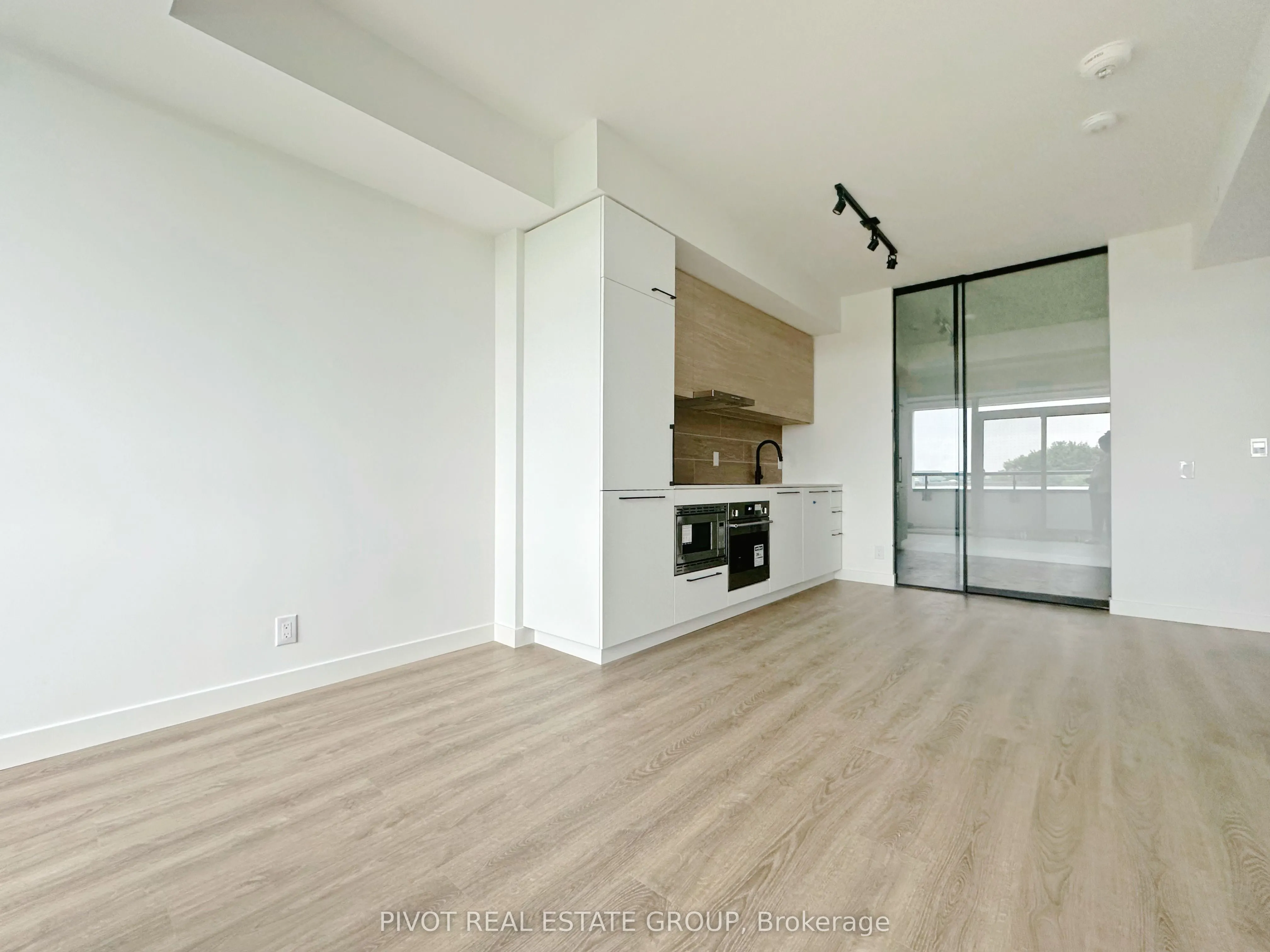 1050 Eastern Avenue, #409